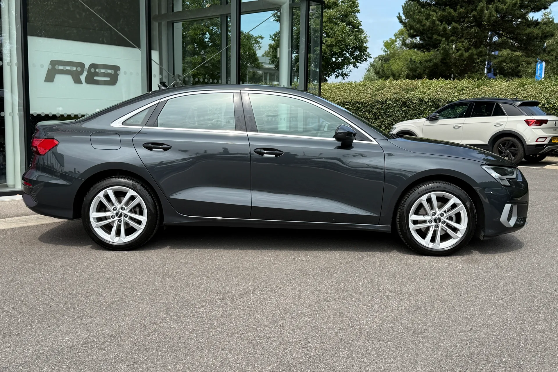 Audi A3 thumbnail image number 2