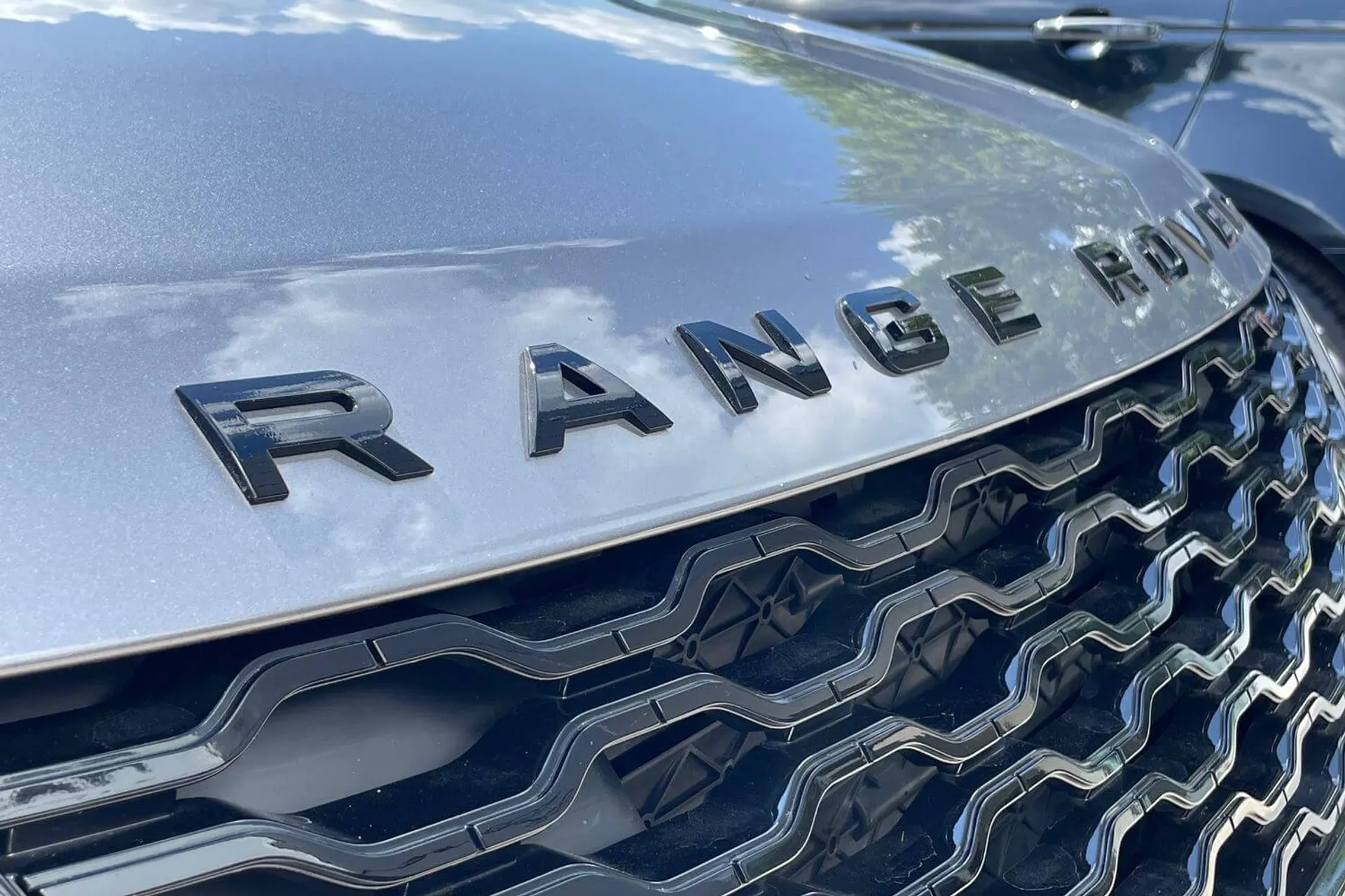 LAND ROVER RANGE ROVER VELAR thumbnail image number 28