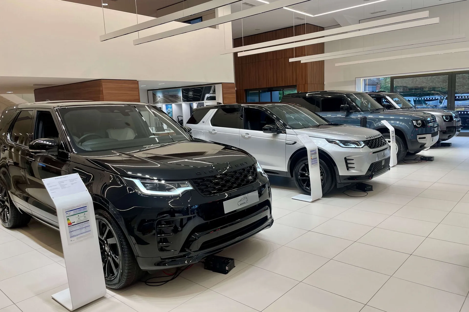 LAND ROVER RANGE ROVER VELAR thumbnail image number 68