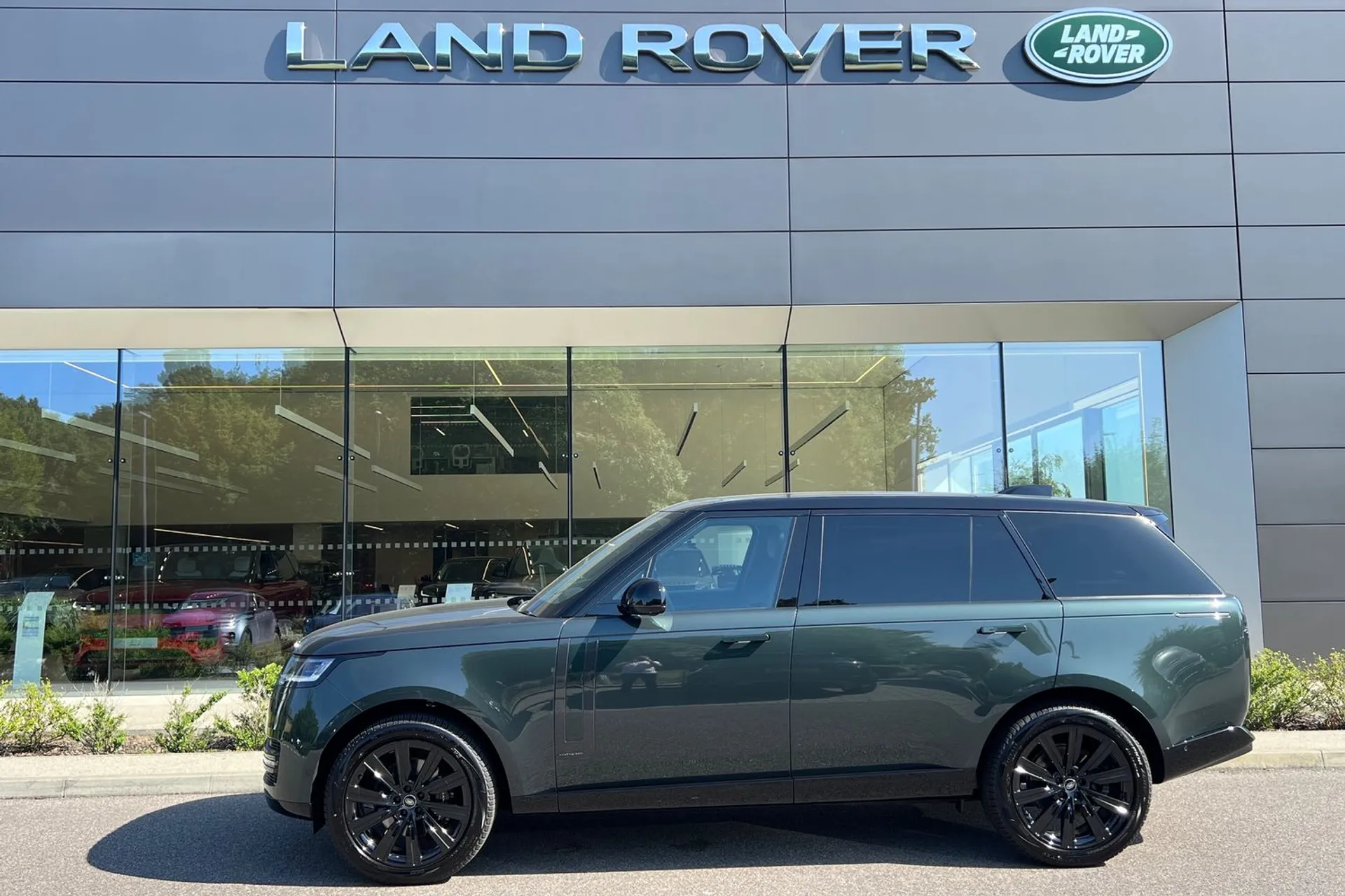 LAND ROVER RANGE ROVER thumbnail image number 8