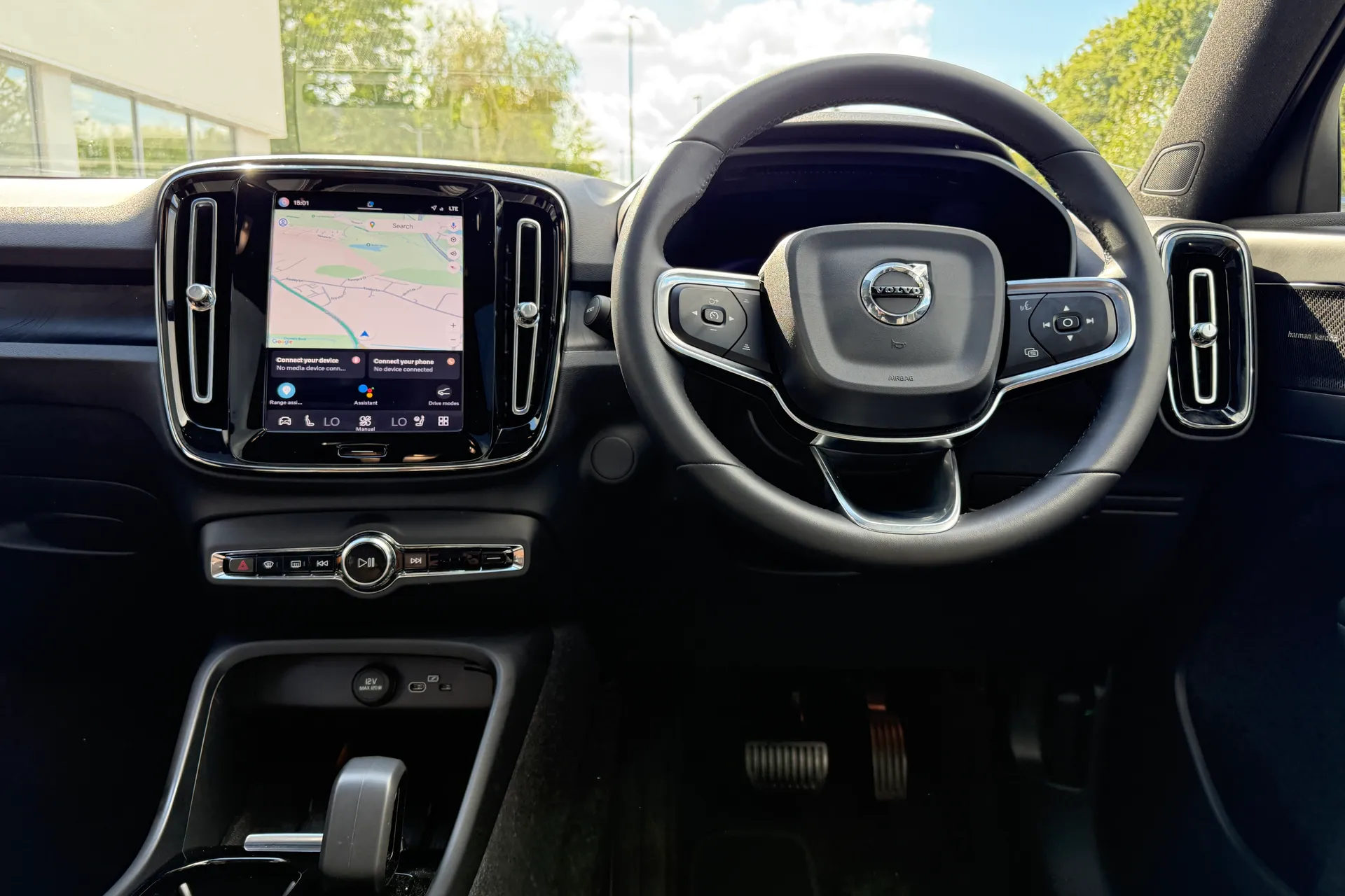 Volvo XC40 thumbnail image number 32