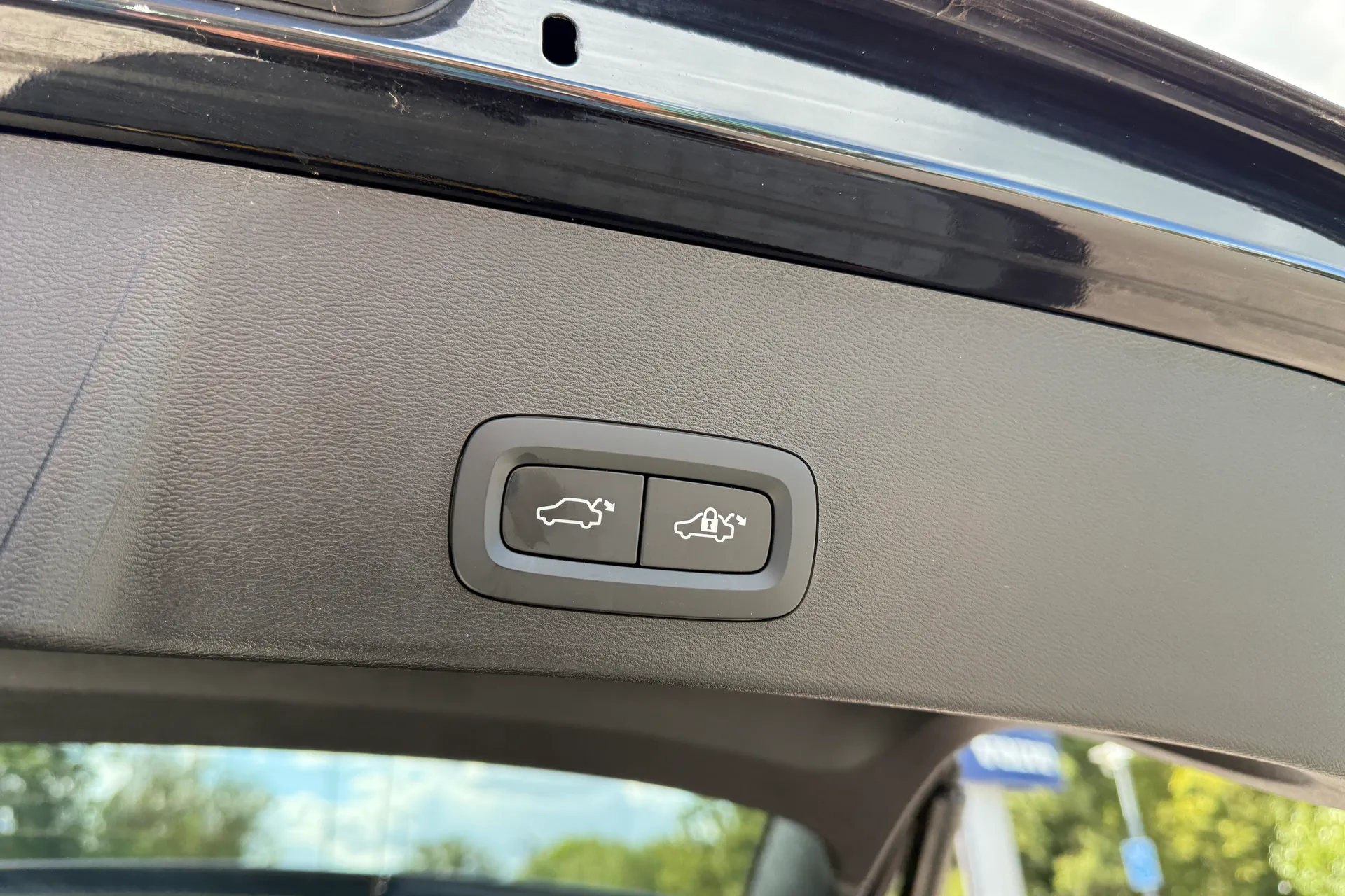 Volvo XC40 thumbnail image number 20
