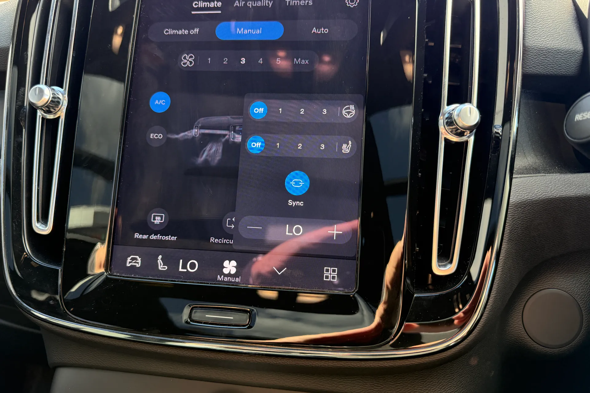 Volvo XC40 thumbnail image number 37