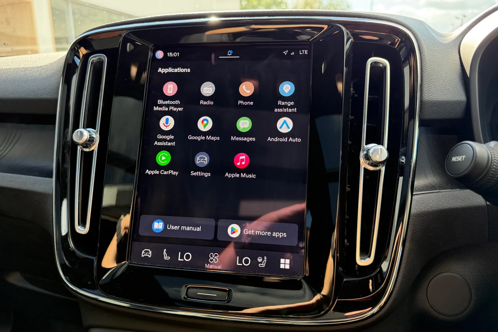 Volvo XC40 thumbnail image number 38