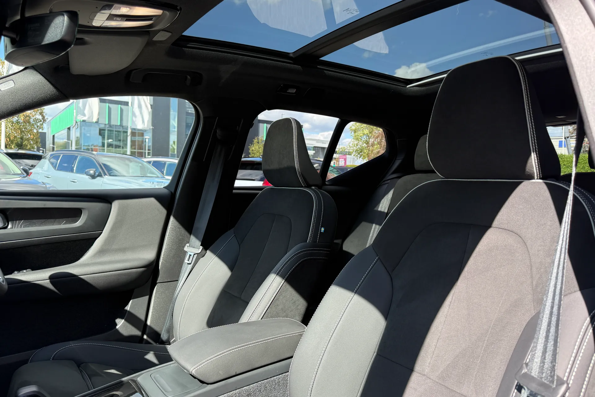 Volvo XC40 thumbnail image number 27
