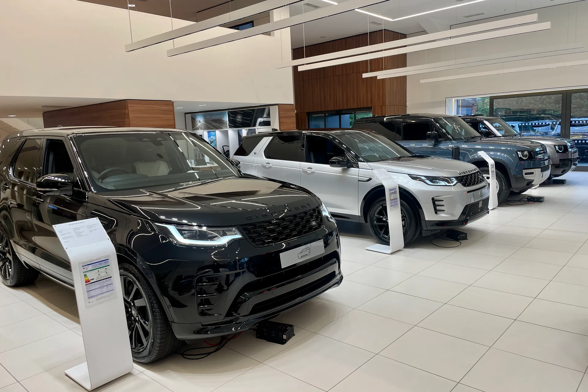 LAND ROVER RANGE ROVER VELAR thumbnail image number 63