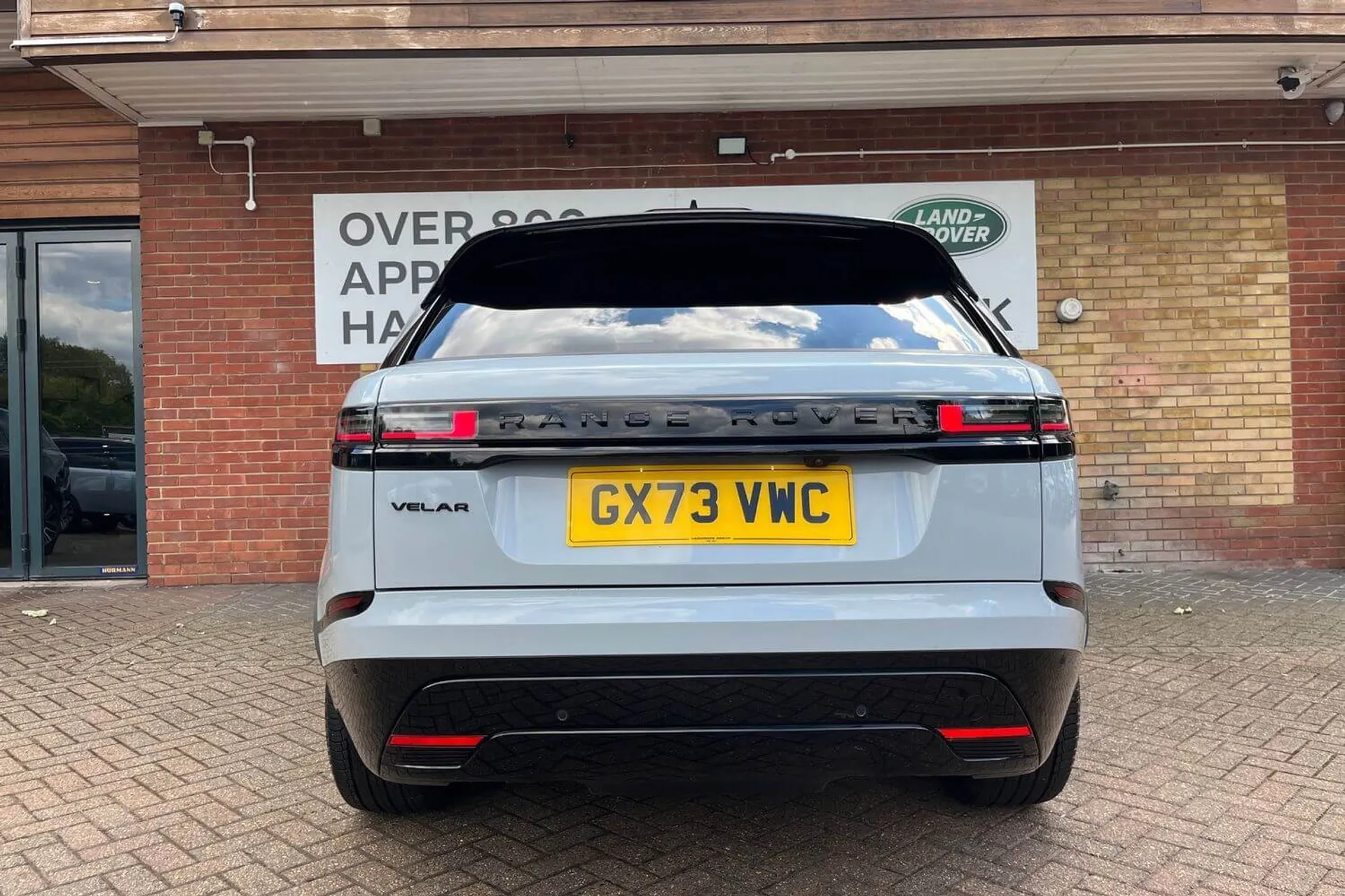 LAND ROVER RANGE ROVER VELAR thumbnail image number 15