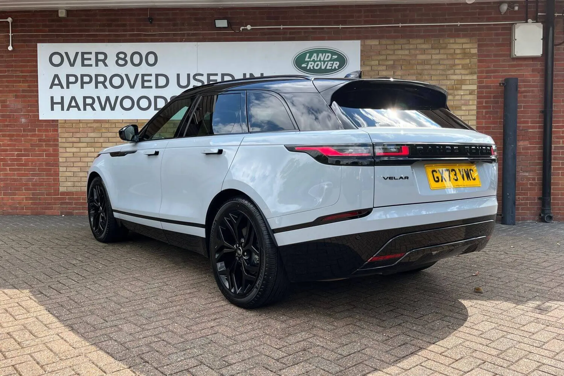 LAND ROVER RANGE ROVER VELAR thumbnail image number 8