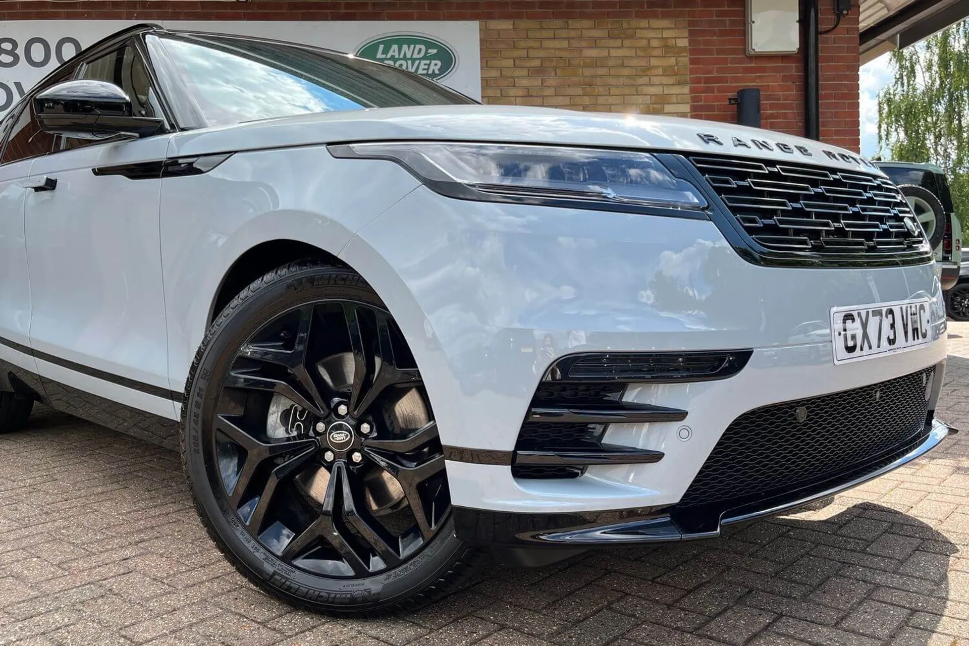 LAND ROVER RANGE ROVER VELAR thumbnail image number 32