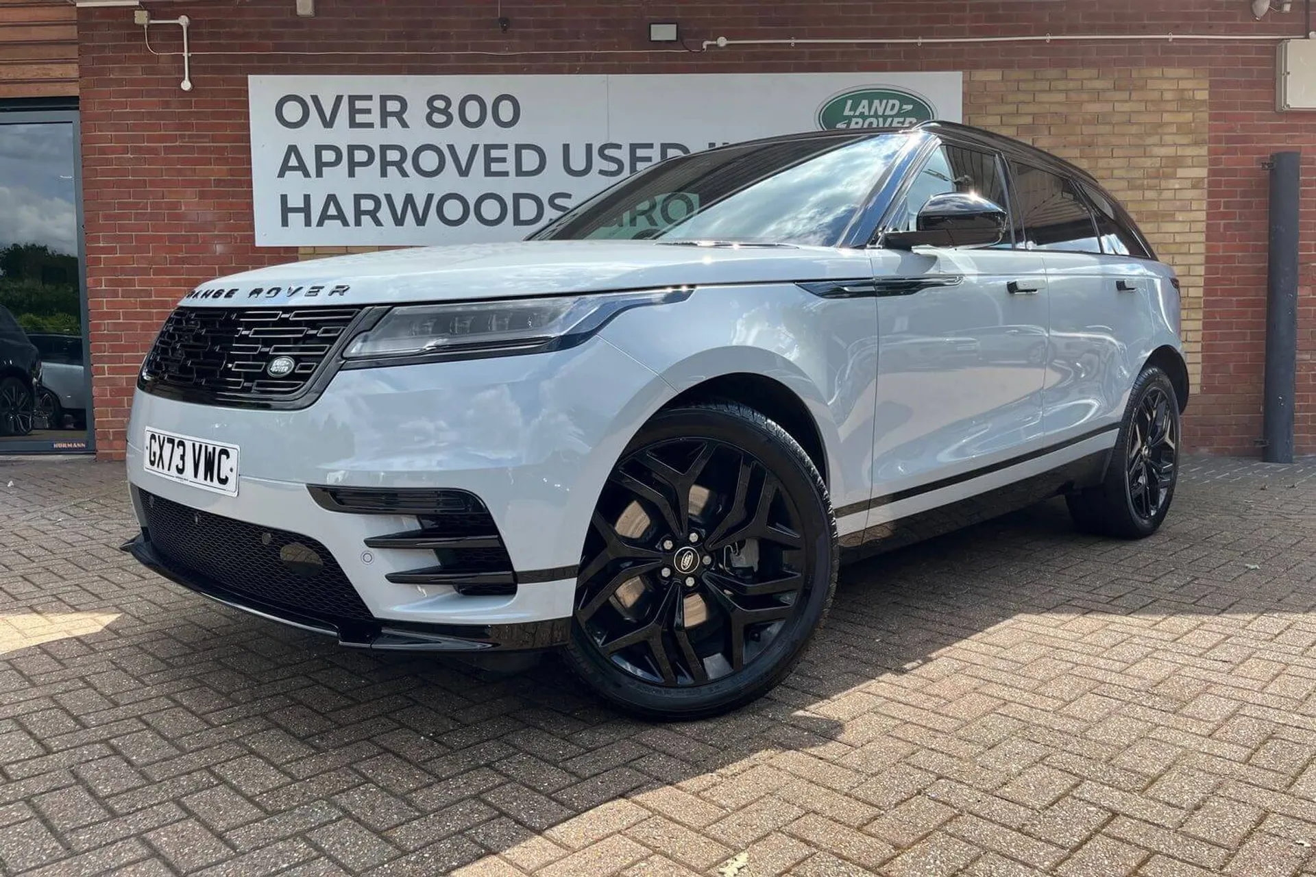 LAND ROVER RANGE ROVER VELAR thumbnail image number 14