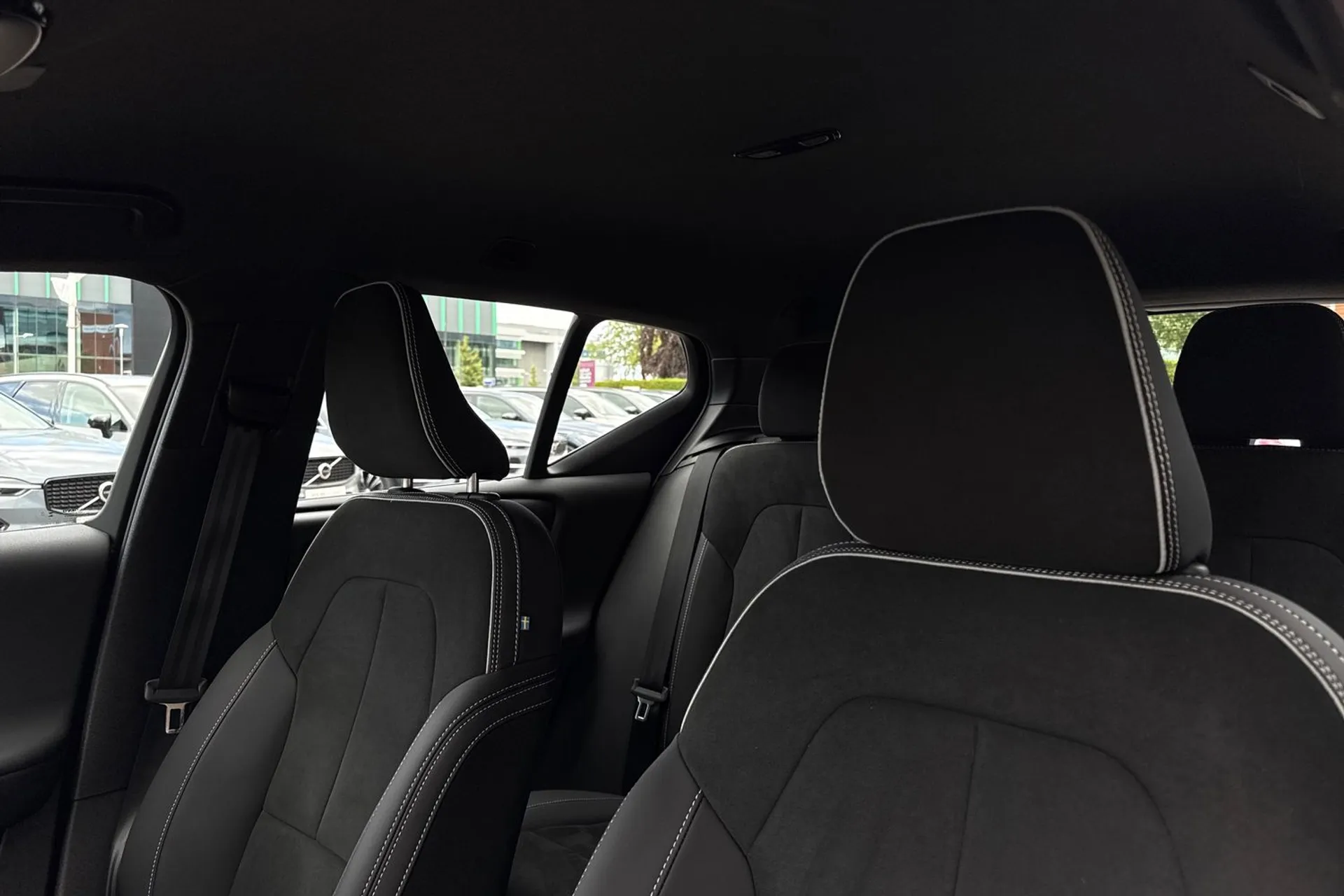Volvo XC40 thumbnail image number 28