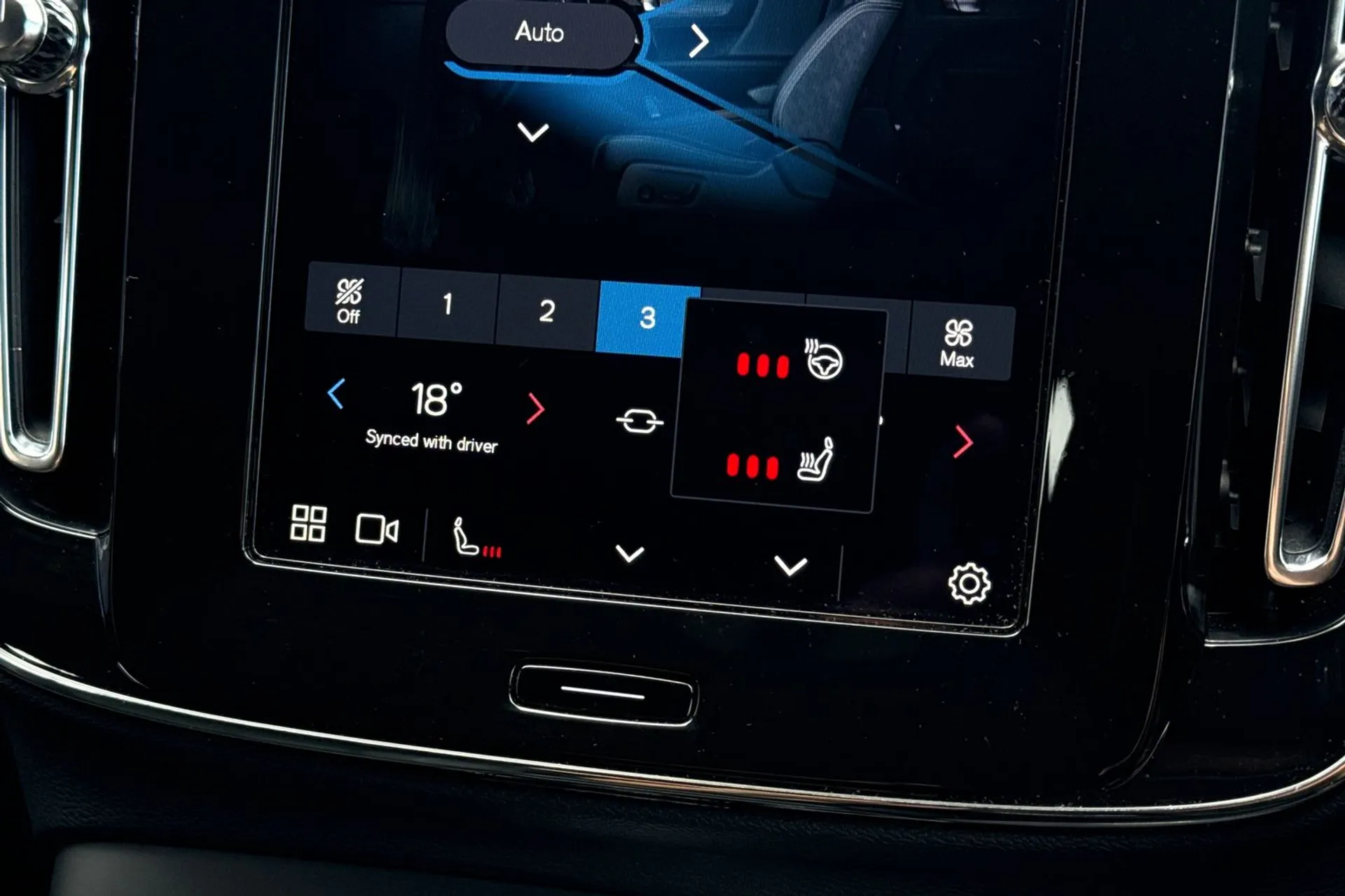 Volvo XC40 thumbnail image number 39