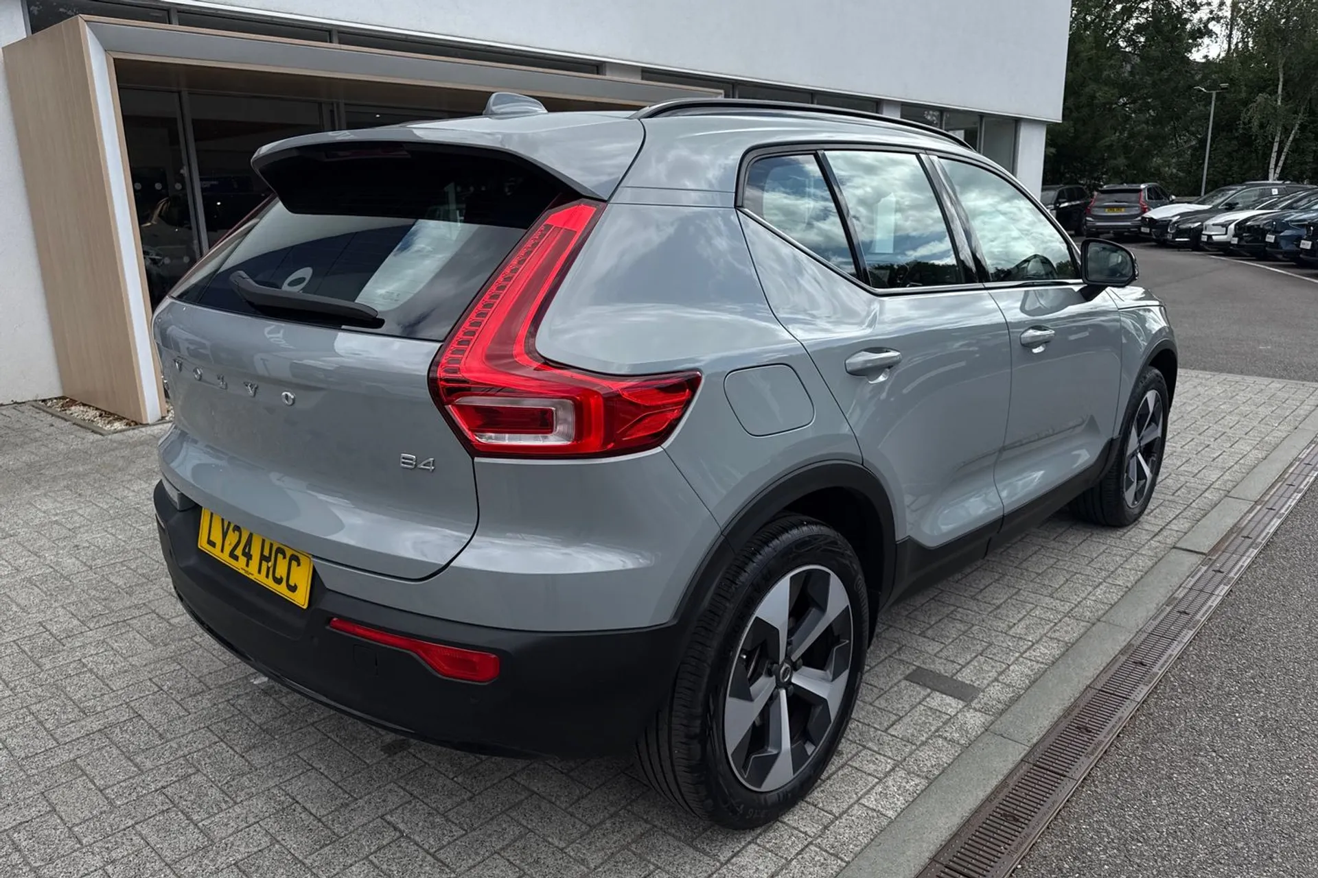 Volvo XC40 thumbnail image number 7