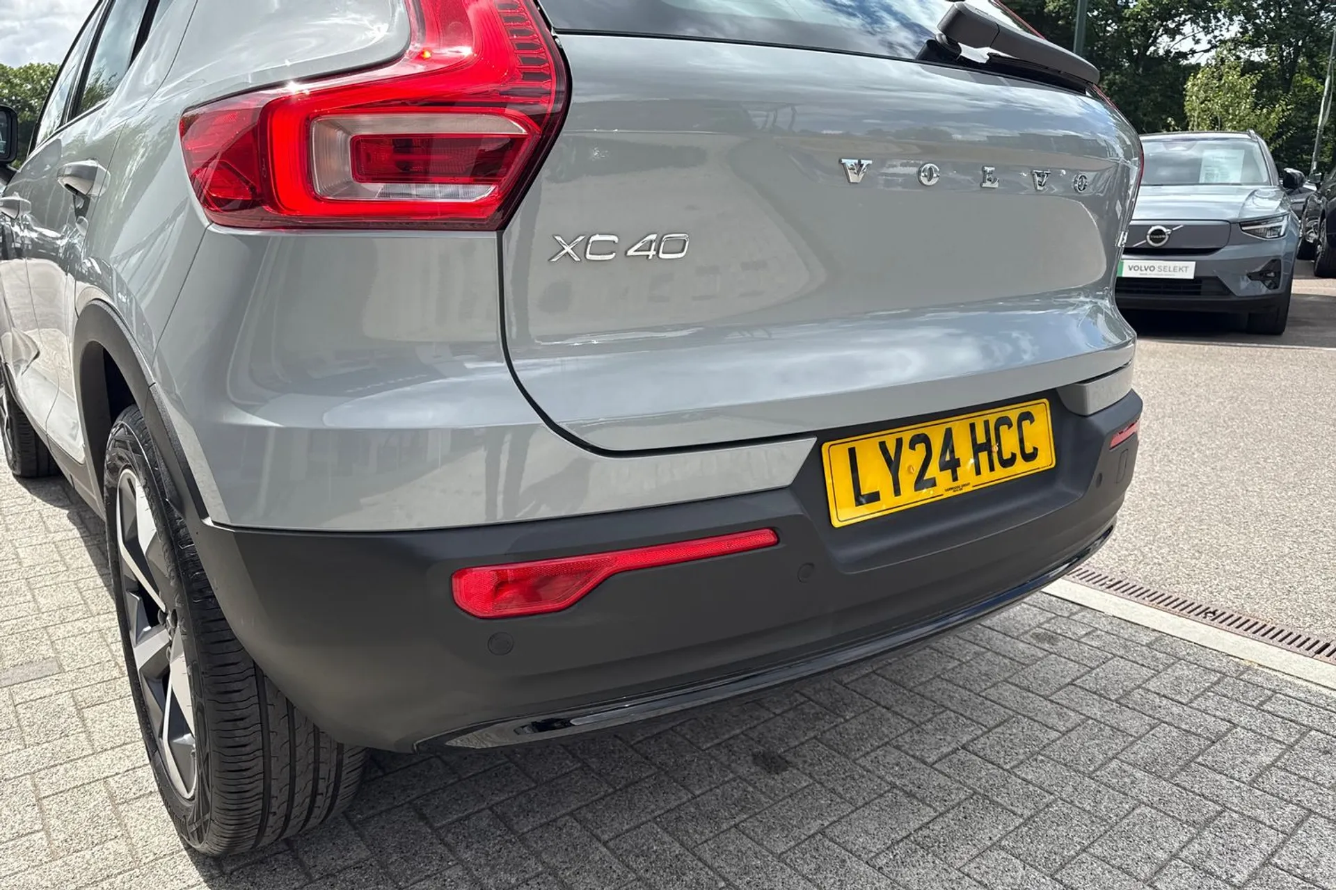 Volvo XC40 thumbnail image number 17