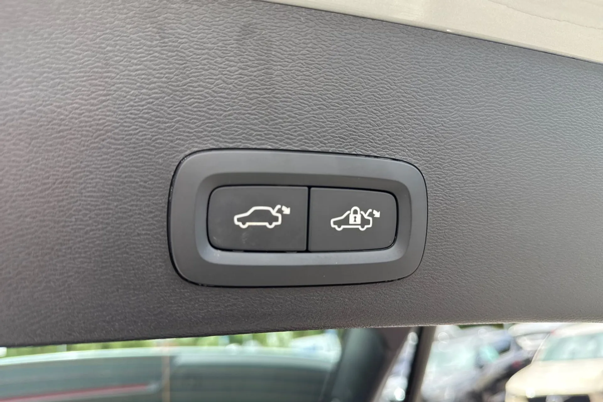 Volvo XC40 thumbnail image number 20