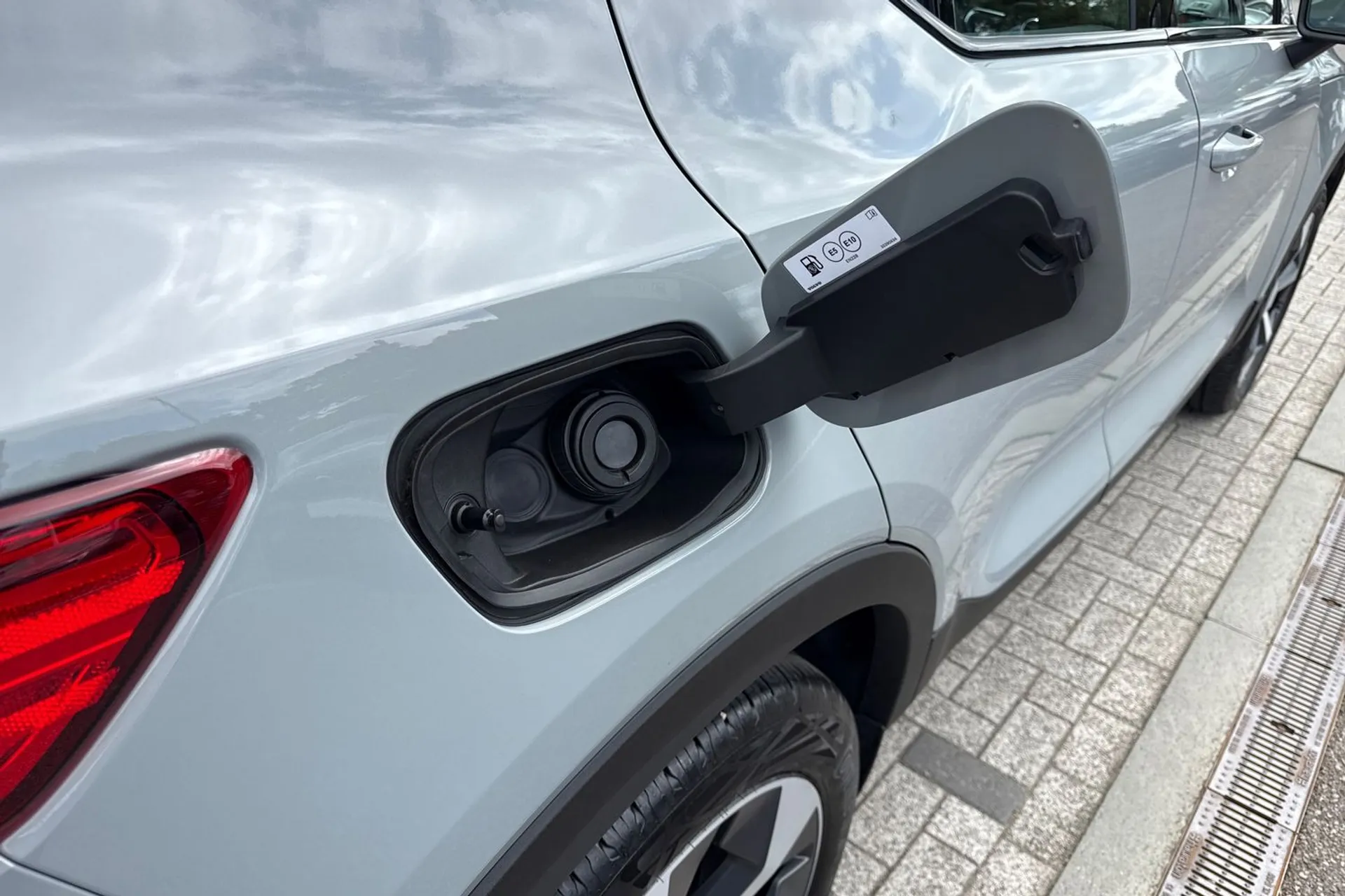 Volvo XC40 thumbnail image number 18