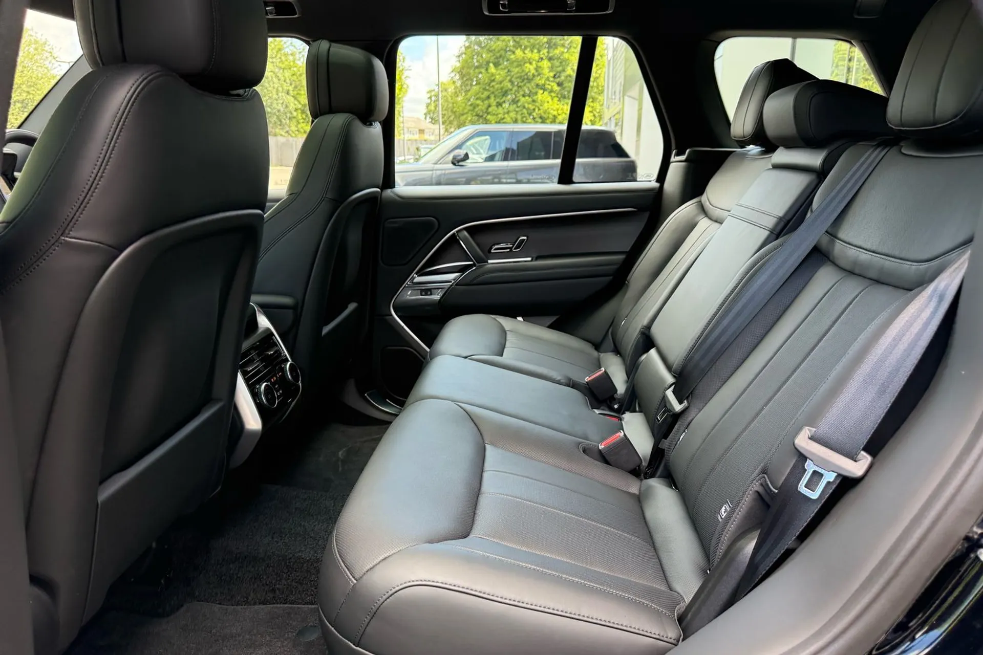 LAND ROVER RANGE ROVER thumbnail image number 55