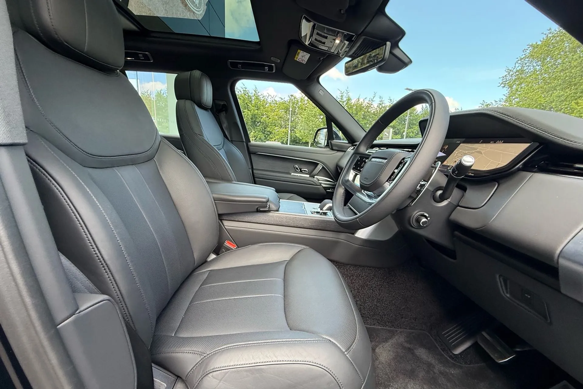 LAND ROVER RANGE ROVER thumbnail image number 9