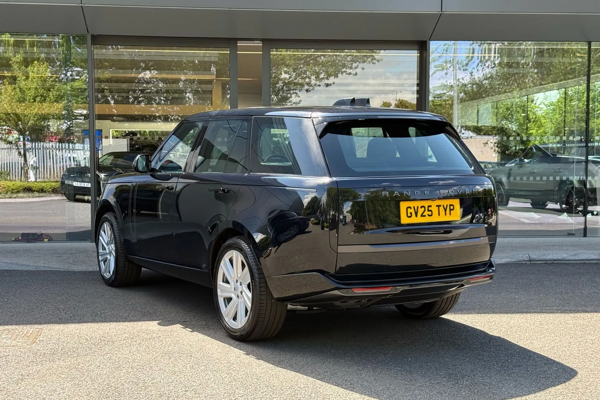 LAND ROVER RANGE ROVER thumbnail image number 67
