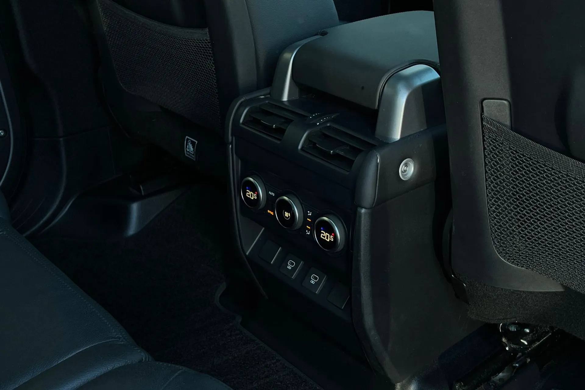LAND ROVER DEFENDER thumbnail image number 38