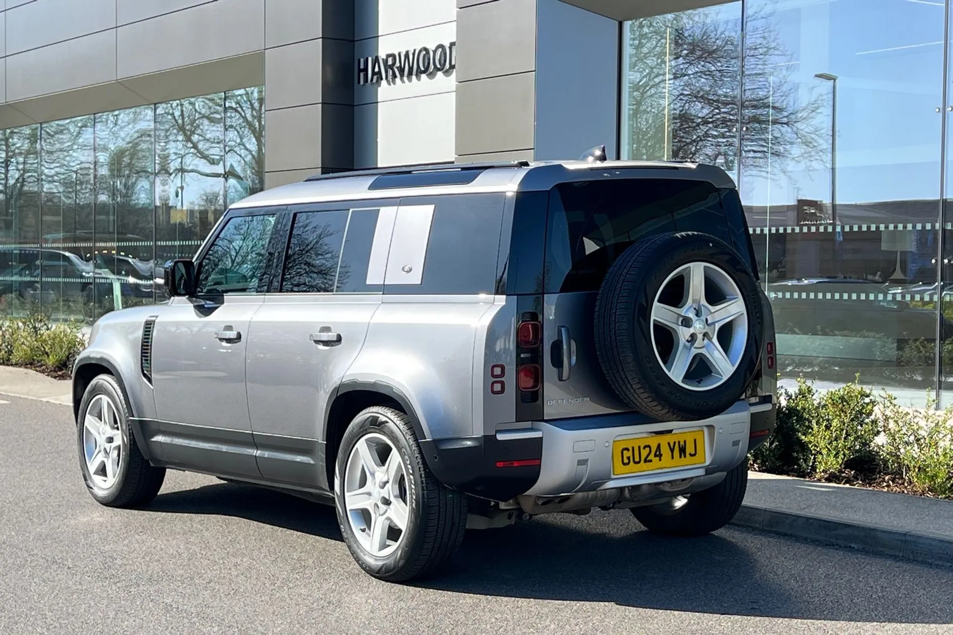 LAND ROVER DEFENDER thumbnail image number 13