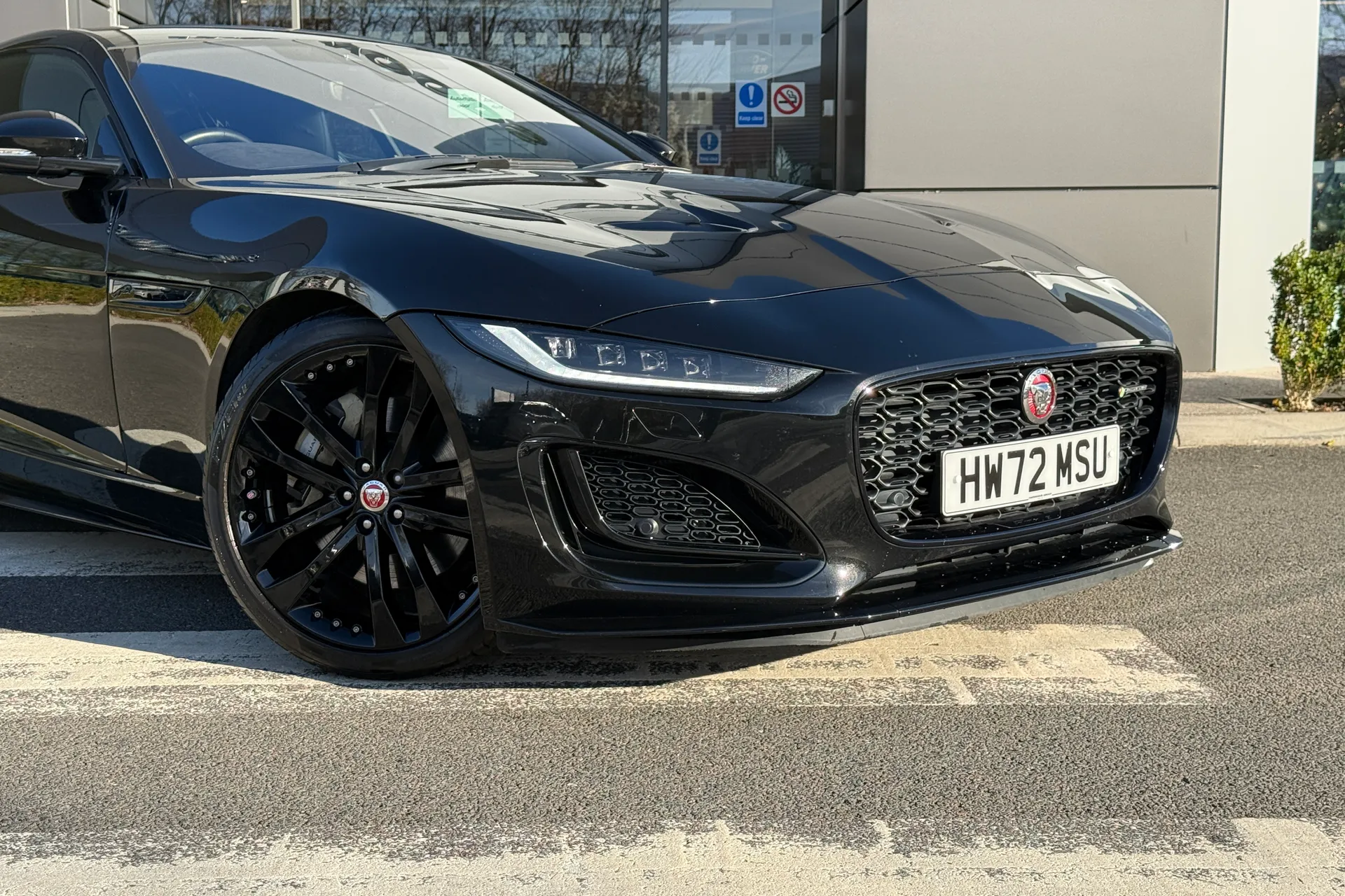 Jaguar F-TYPE thumbnail image number 29