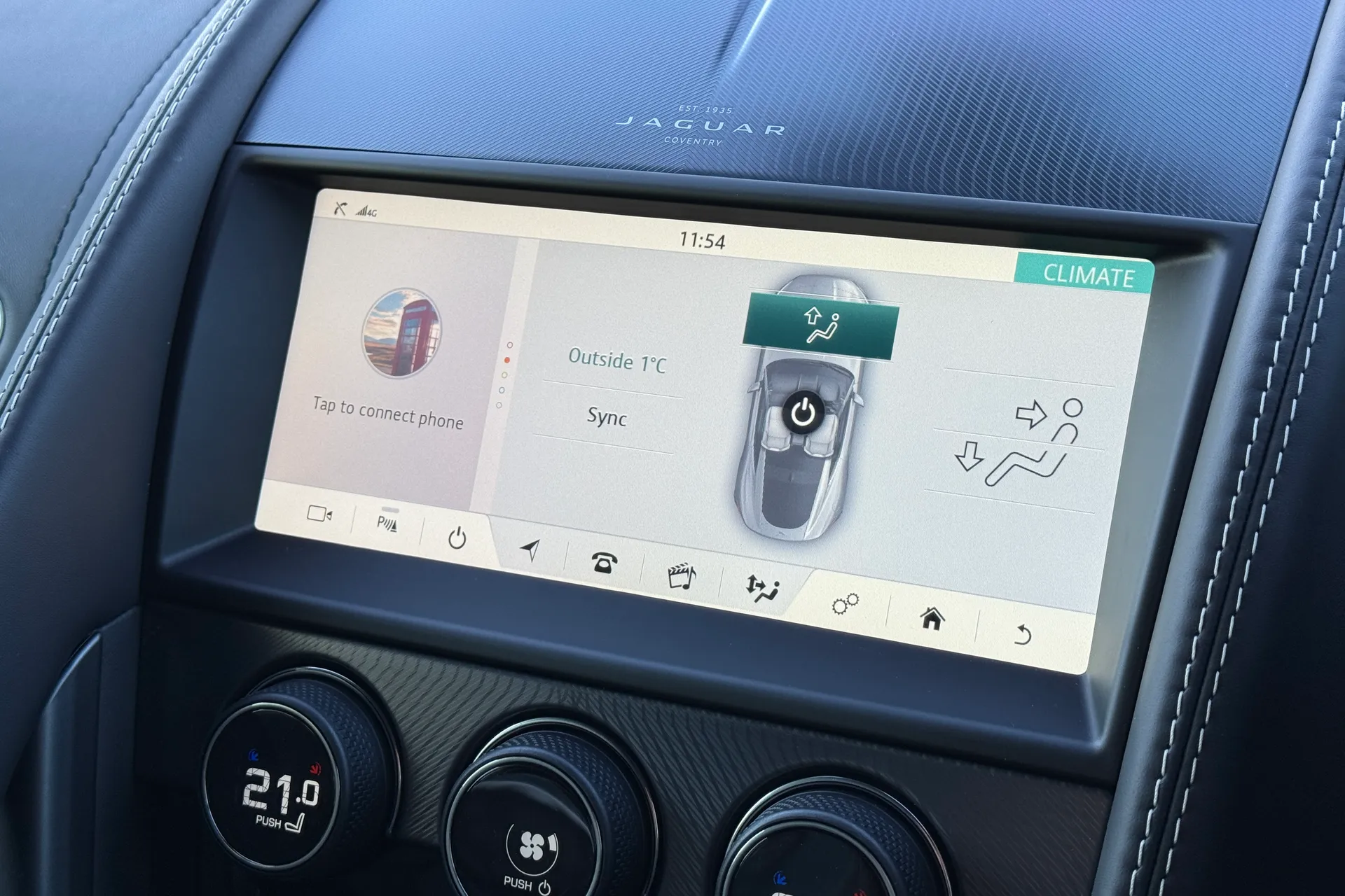 Jaguar F-TYPE thumbnail image number 16