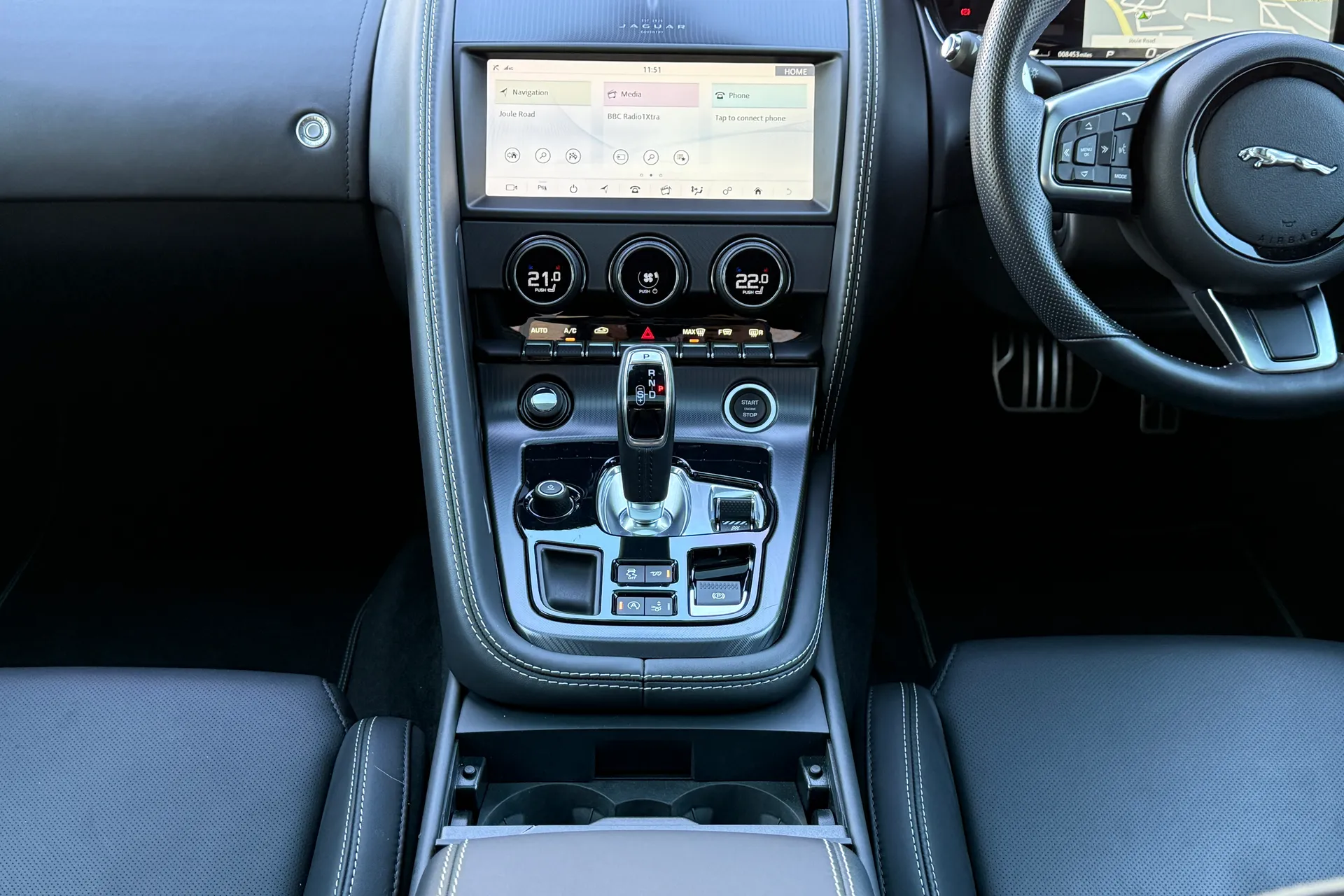 Jaguar F-TYPE thumbnail image number 14