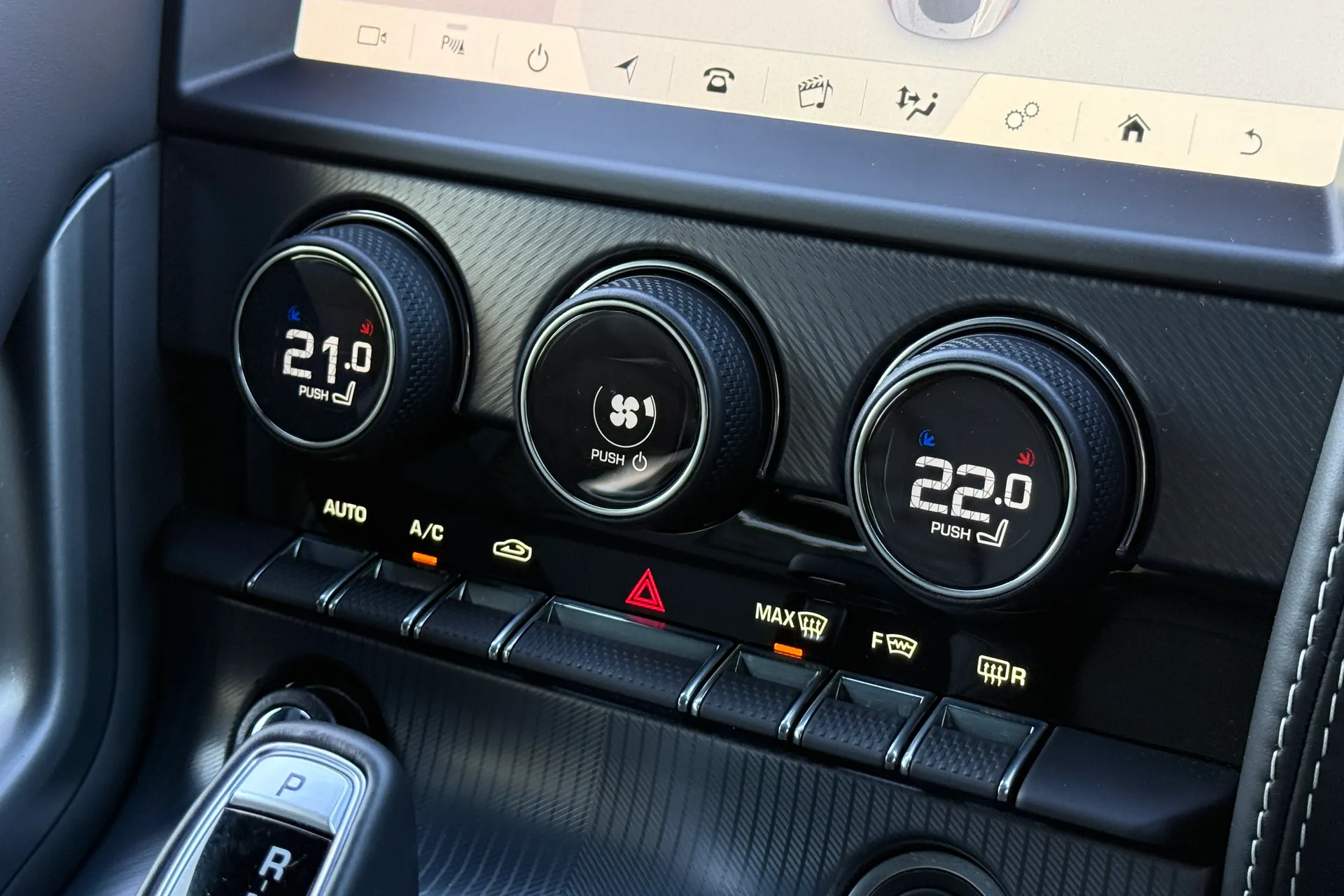 Jaguar F-TYPE thumbnail image number 15