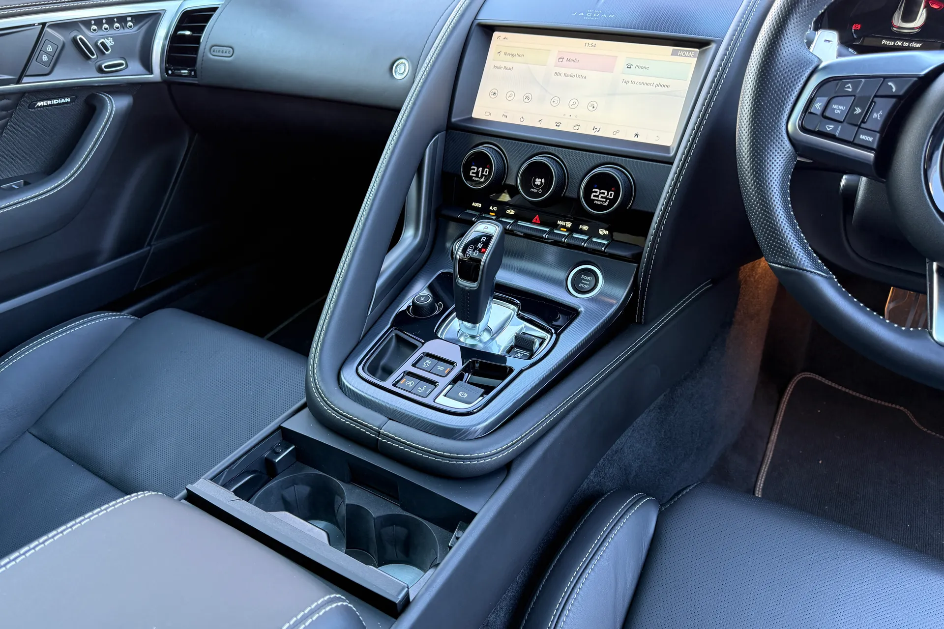 Jaguar F-TYPE thumbnail image number 19