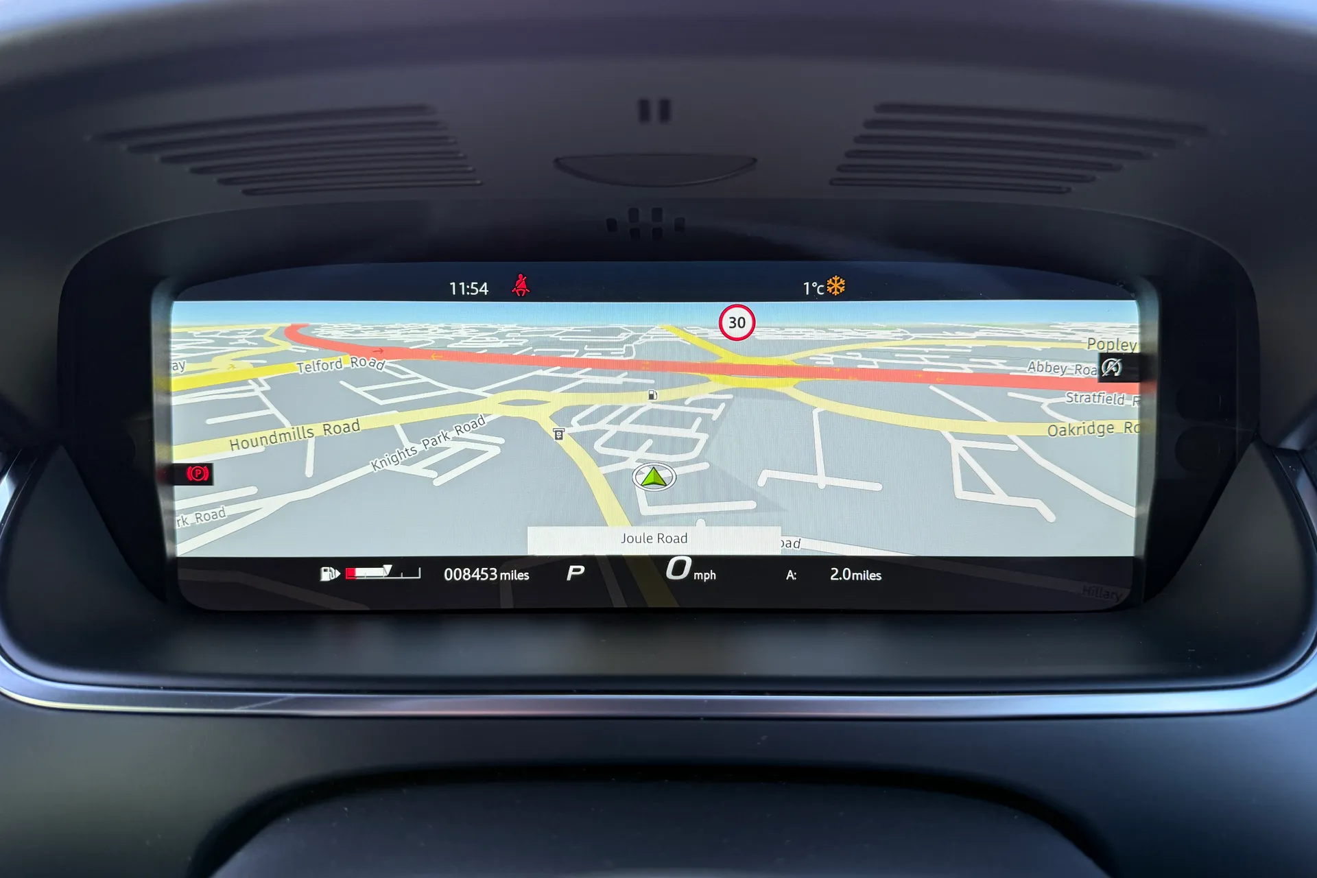 Jaguar F-TYPE thumbnail image number 23