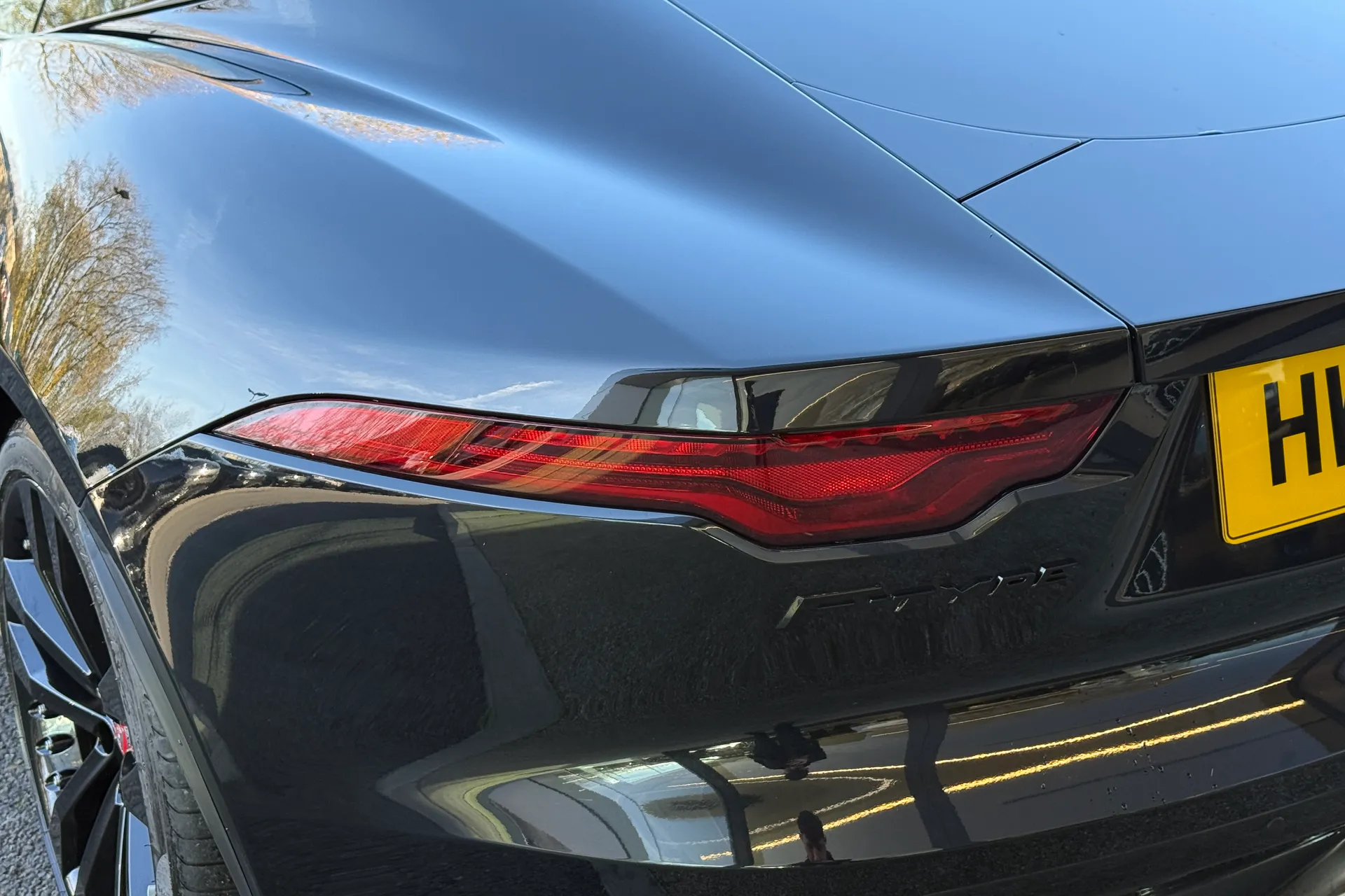 Jaguar F-TYPE thumbnail image number 51