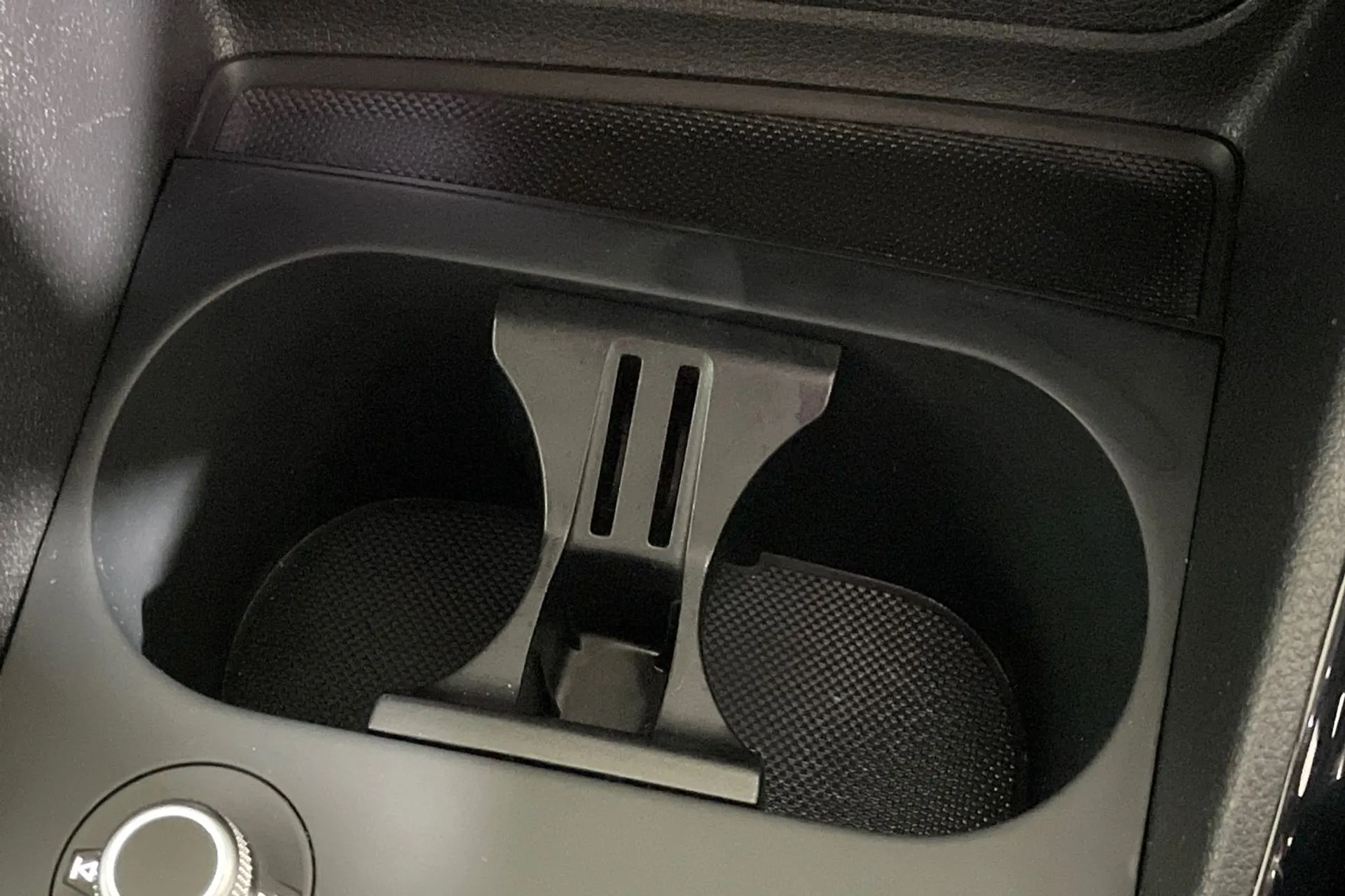 Audi Q2 thumbnail image number 43