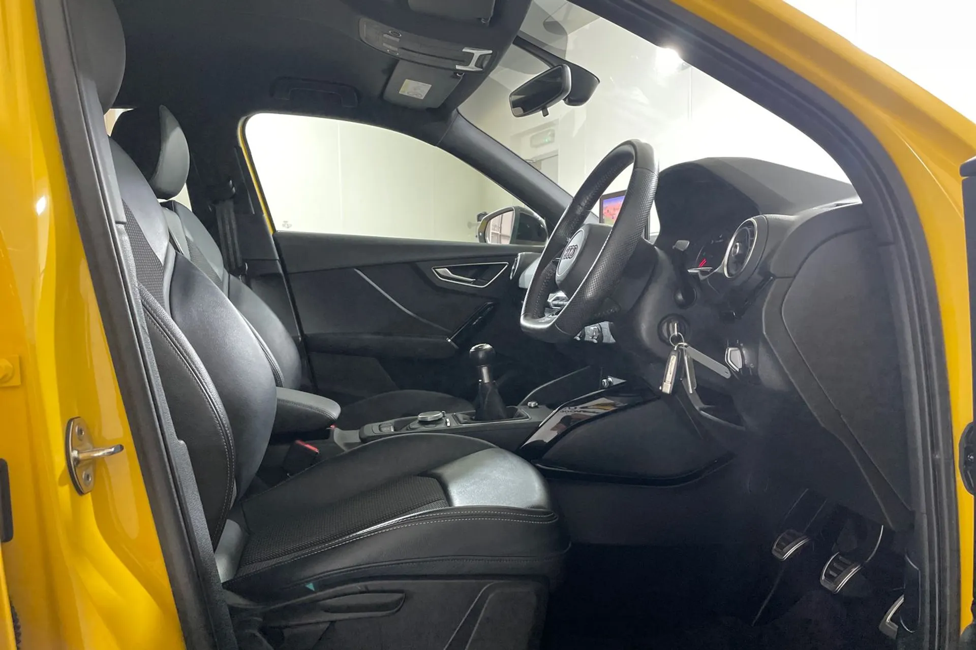 Audi Q2 thumbnail image number 22