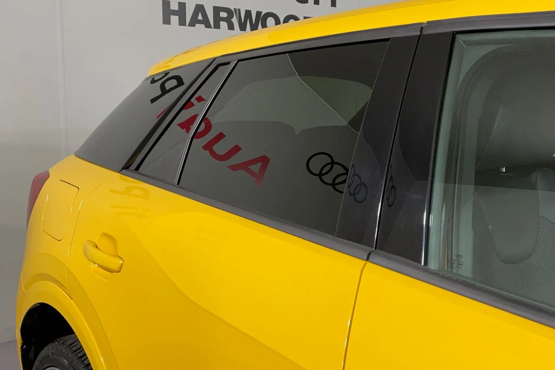 Audi Q2 thumbnail image number 11