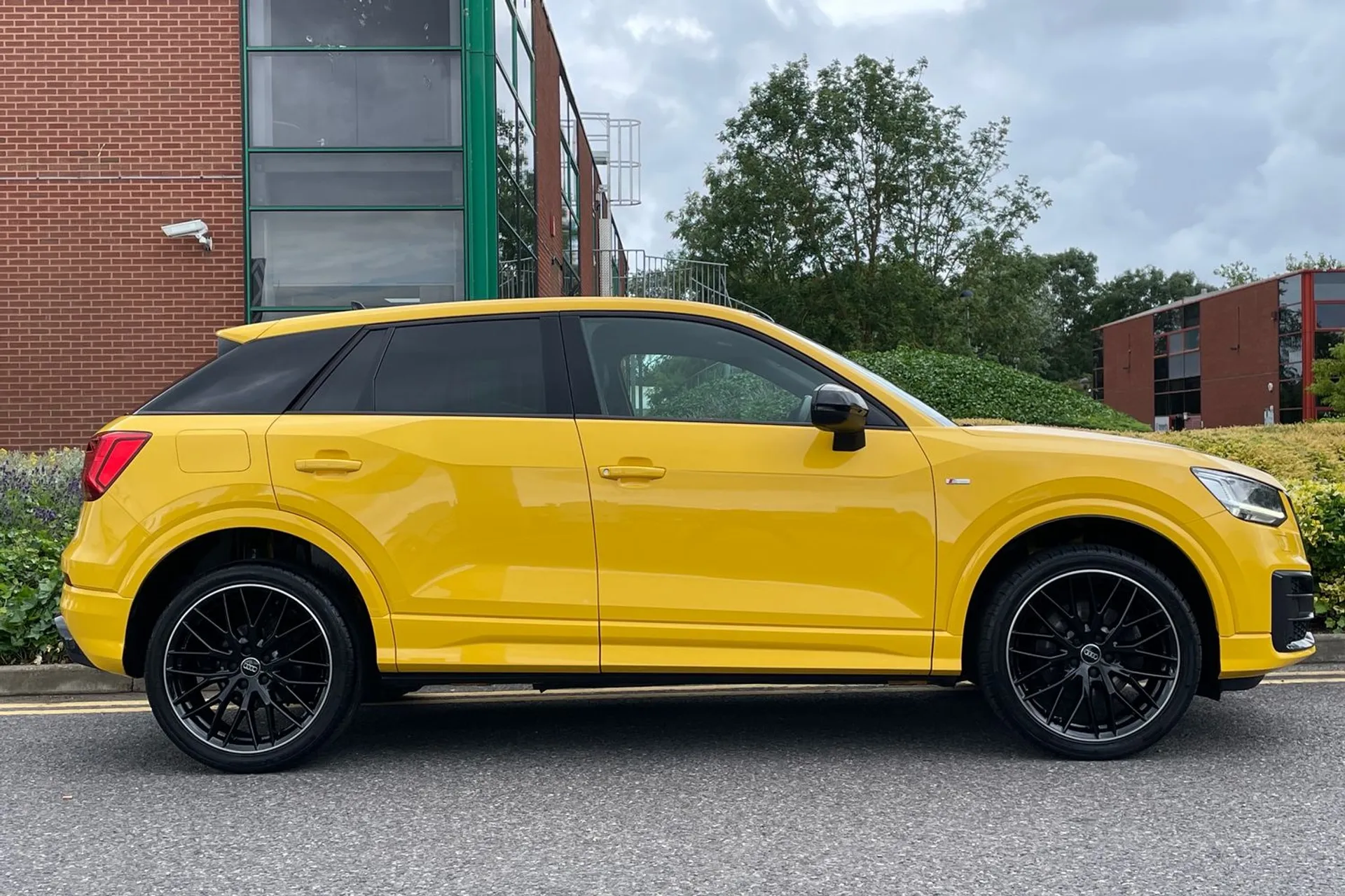 Audi Q2 thumbnail image number 4
