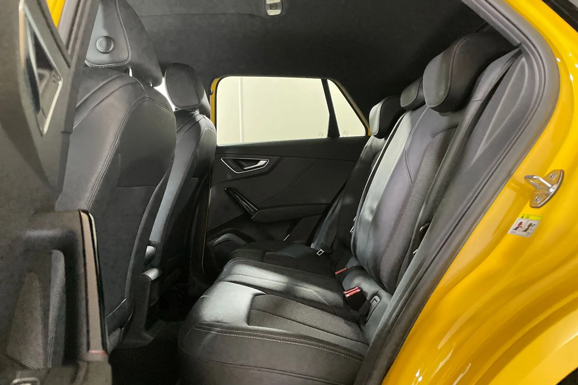 Audi Q2 thumbnail image number 27