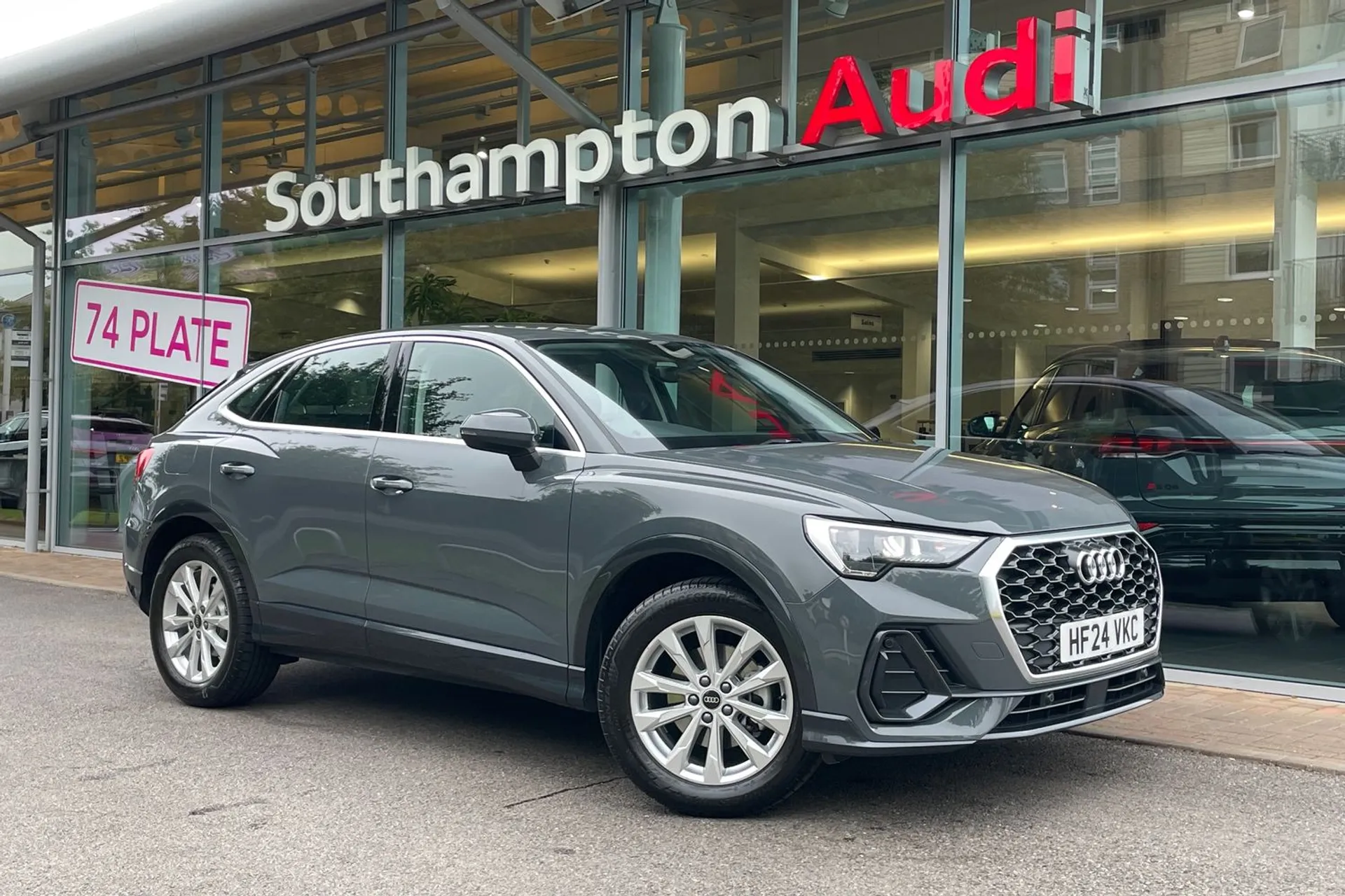 Audi Q3 focused image