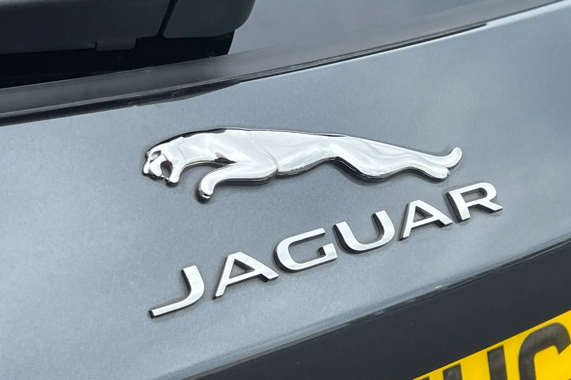 Jaguar F-PACE thumbnail image number 53