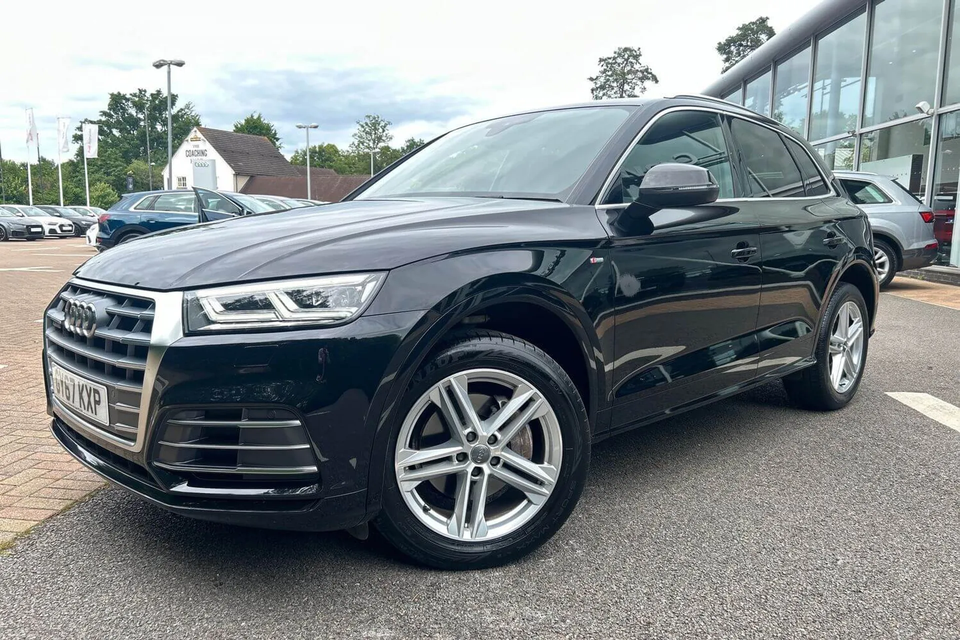 Audi Q5 thumbnail image number 10