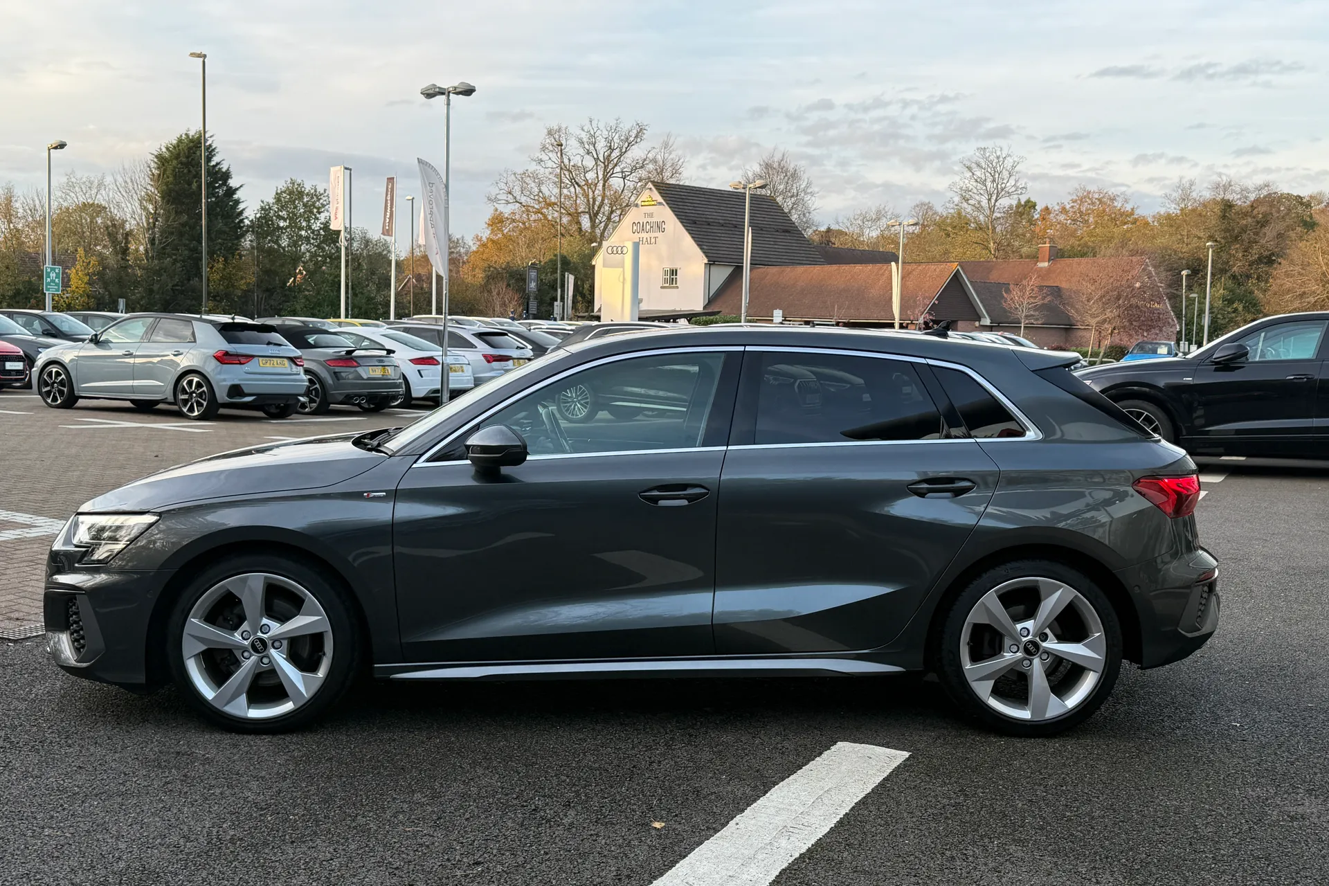 Audi A3 thumbnail image number 41