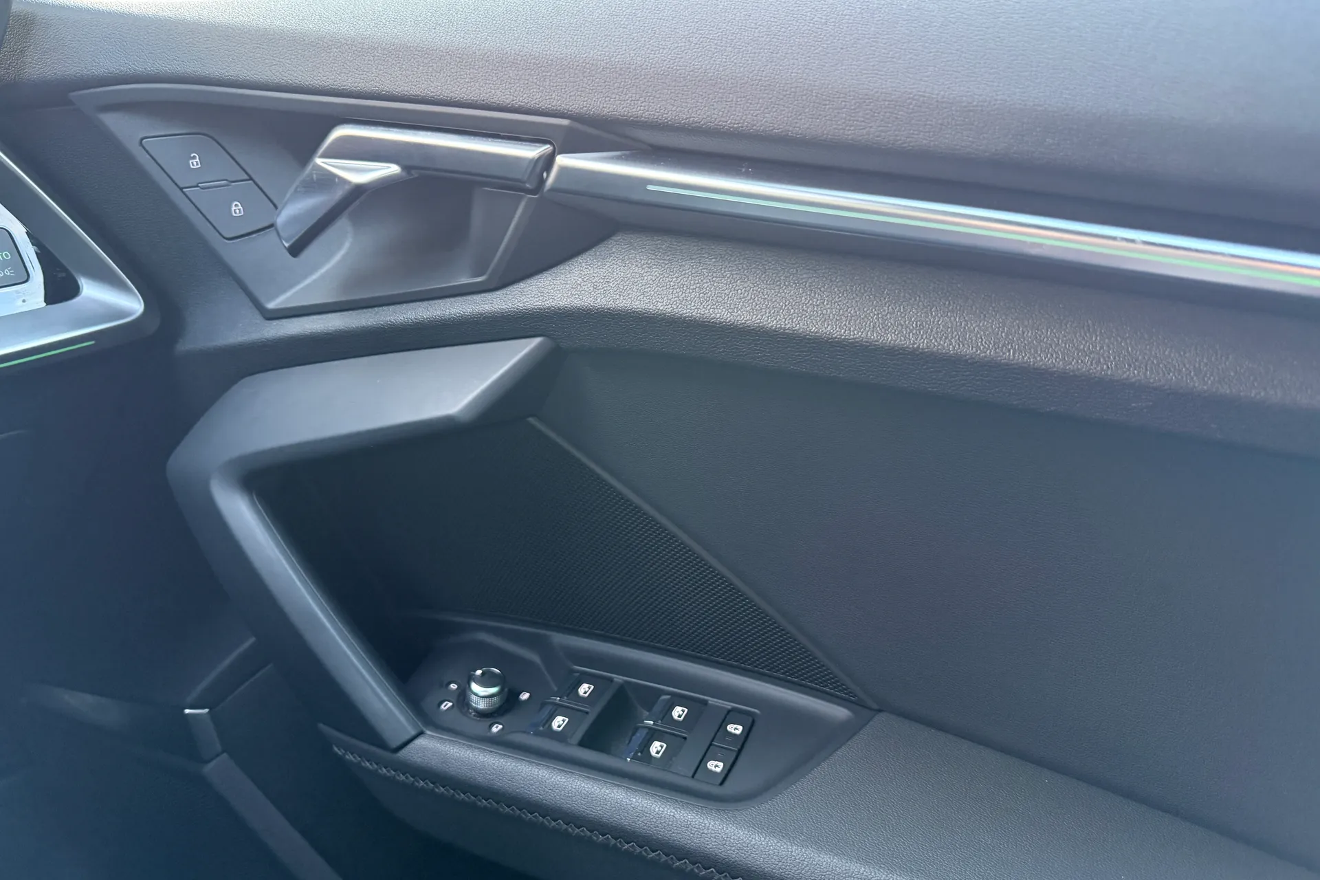 Audi A3 thumbnail image number 16