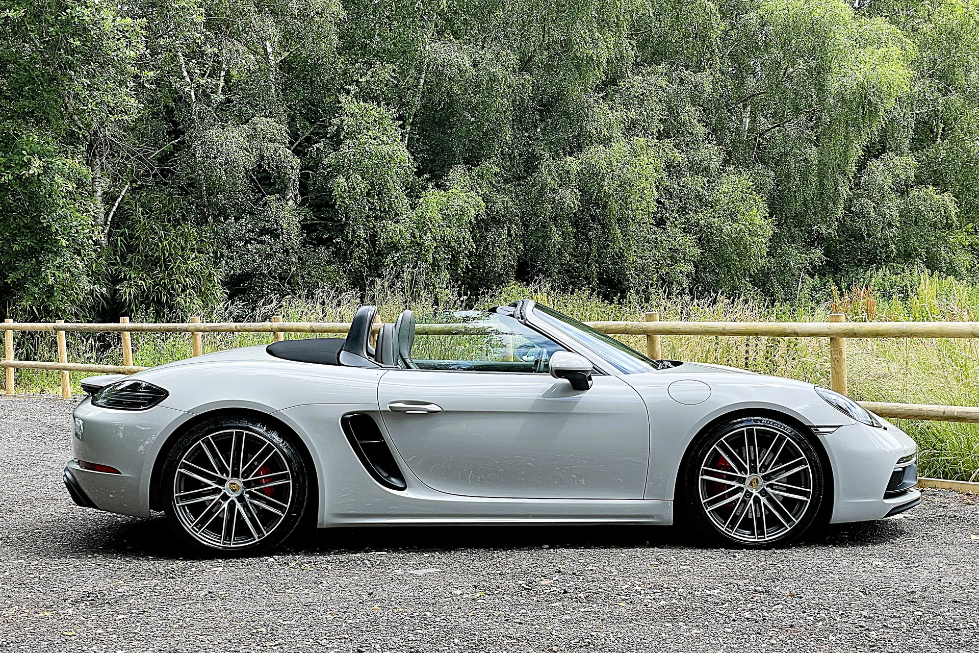 Porsche BOXSTER thumbnail image number 2