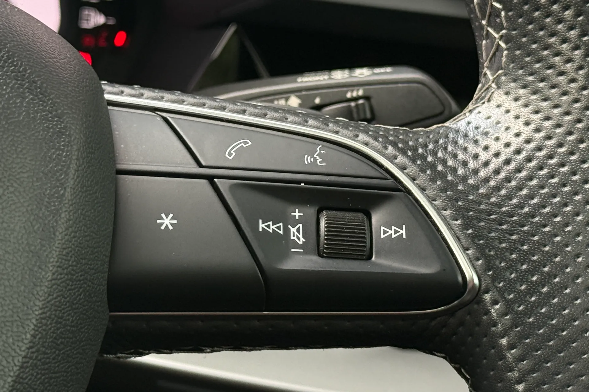 Audi A3 thumbnail image number 8
