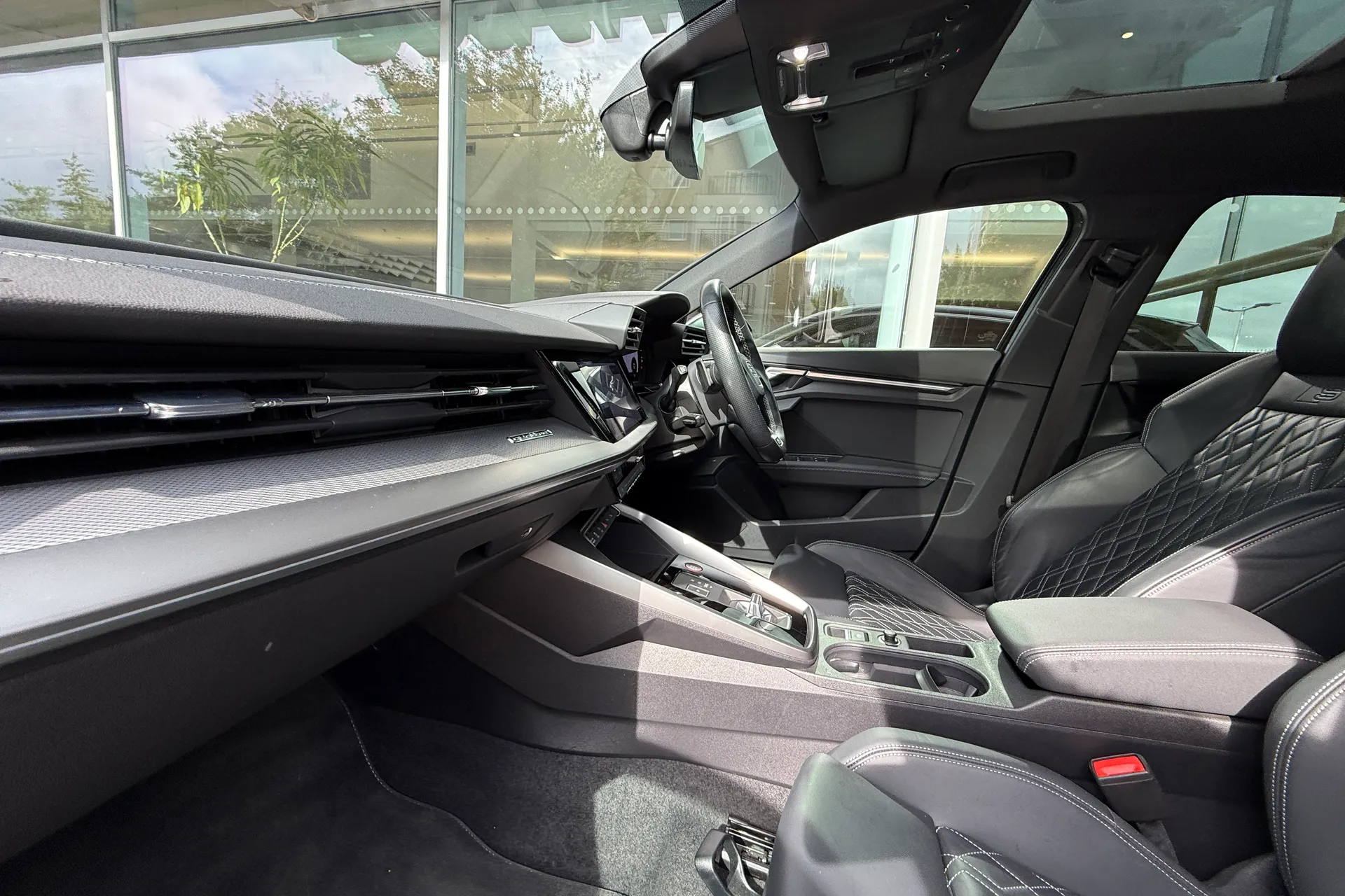 Audi A3 thumbnail image number 2