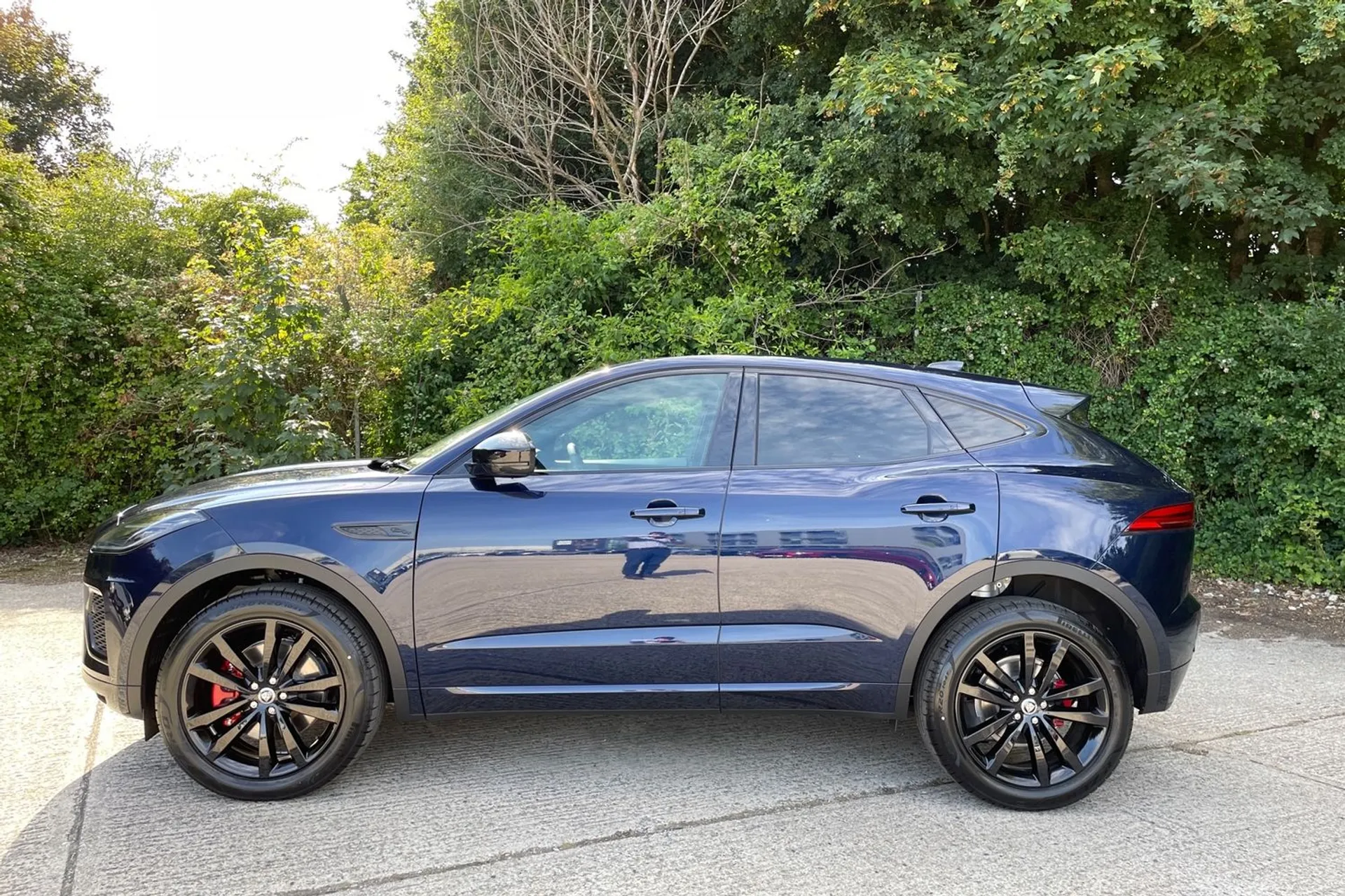 Jaguar E-PACE thumbnail image number 10