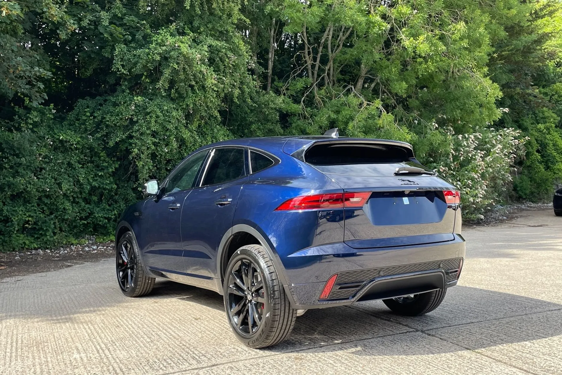 Jaguar E-PACE thumbnail image number 9