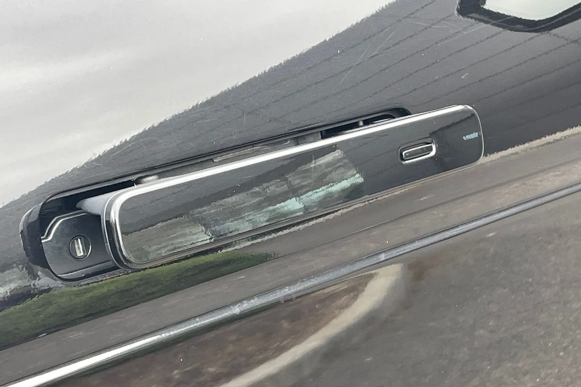 LAND ROVER RANGE ROVER EVOQUE thumbnail image number 24