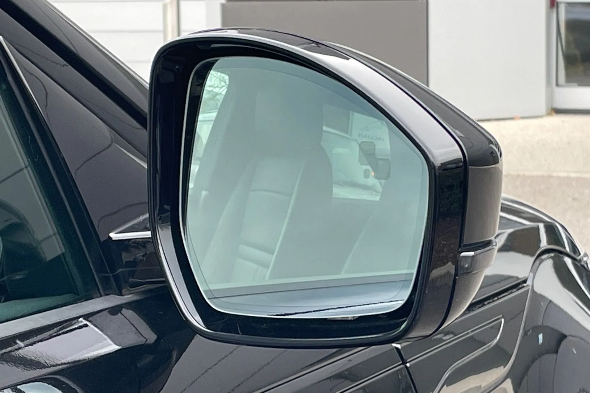 LAND ROVER RANGE ROVER EVOQUE thumbnail image number 10