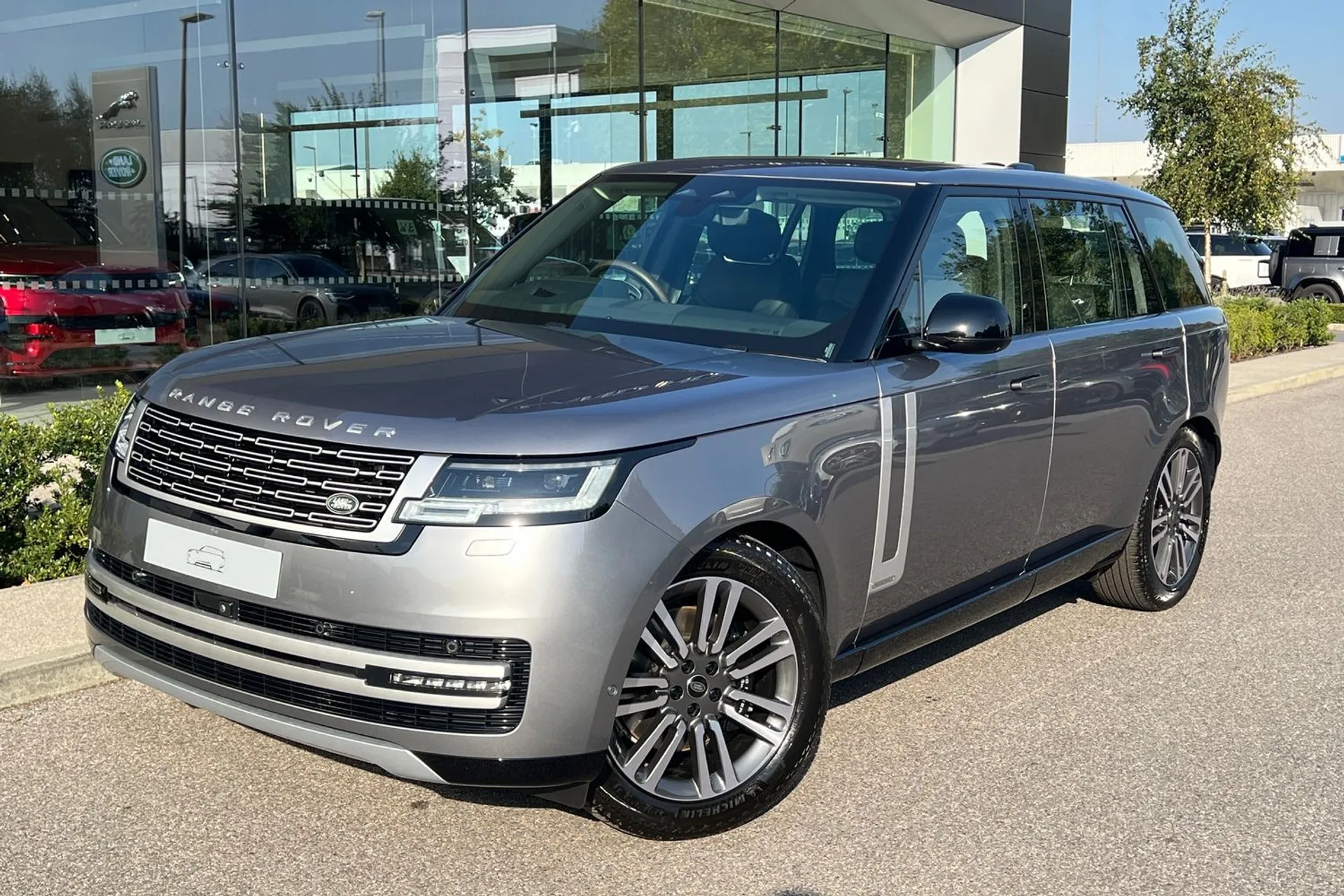 LAND ROVER RANGE ROVER thumbnail image number 12